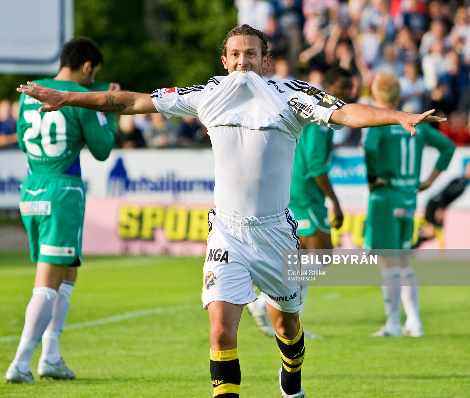   Jorge Anchén gör 1-0 till AIK. Jubel