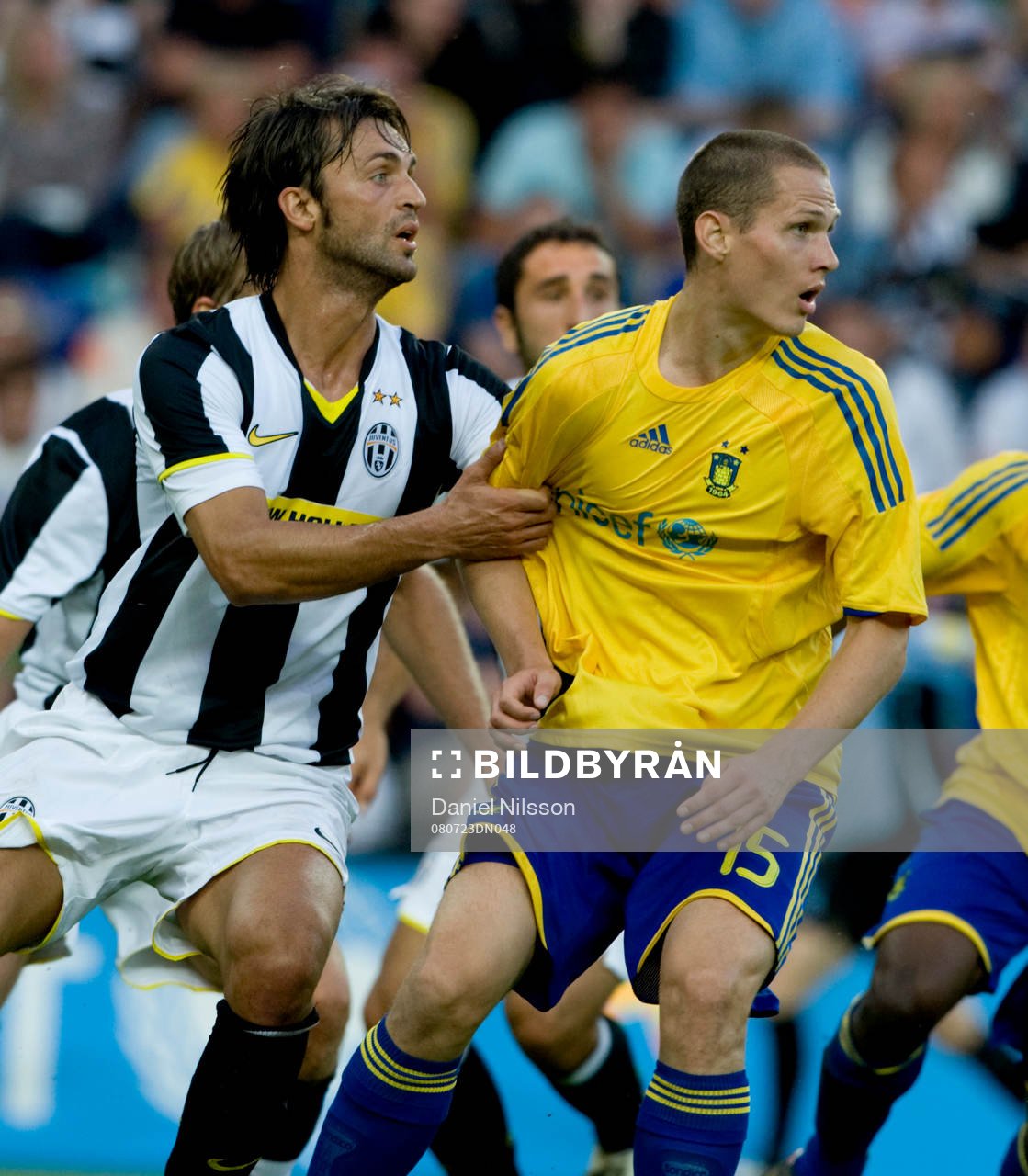 Nicola Legrottagie, Juventus och Jon Jönsson, Bröndby