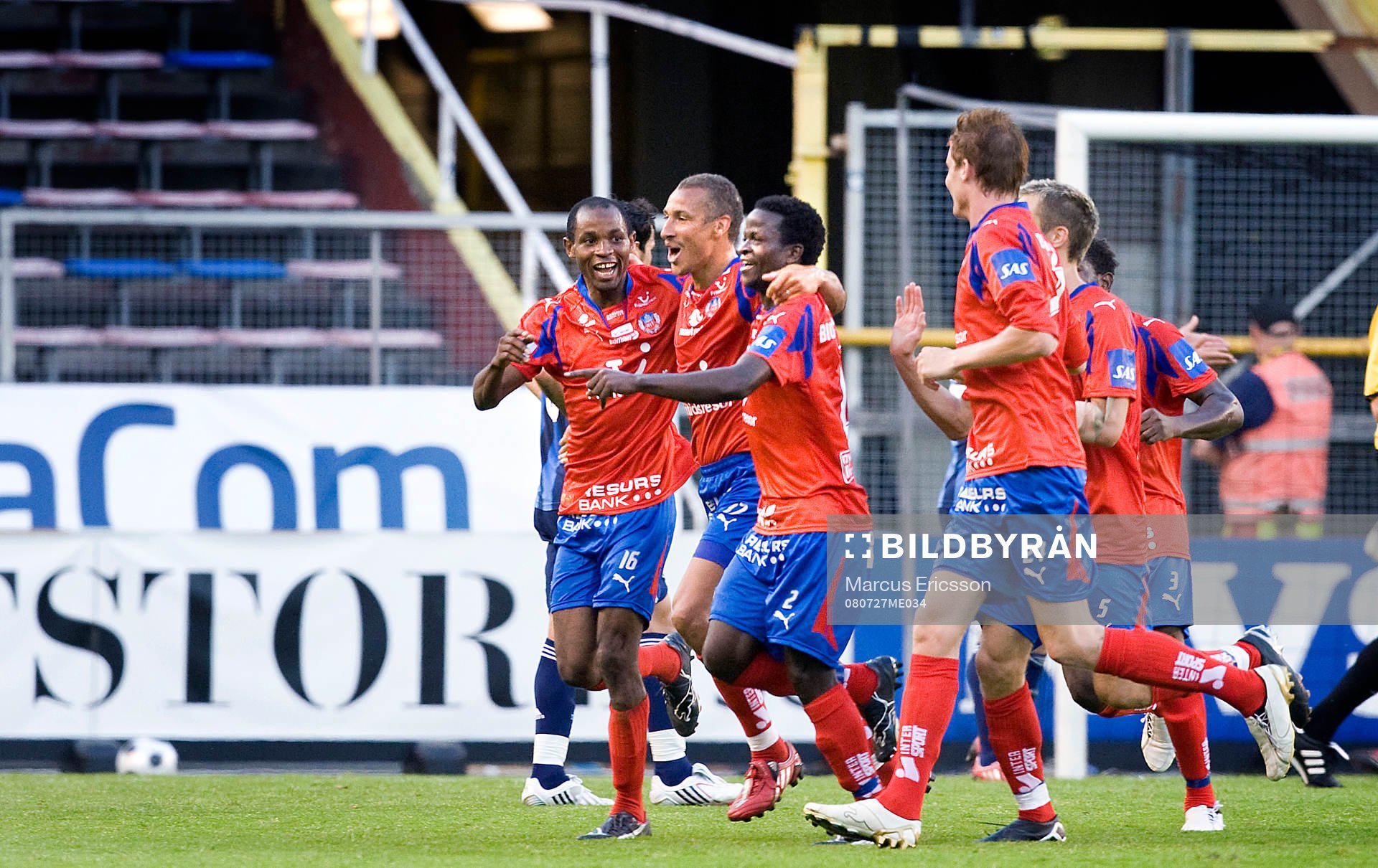 René Makondele, Henrik Larsson, och Isaac Chansa,