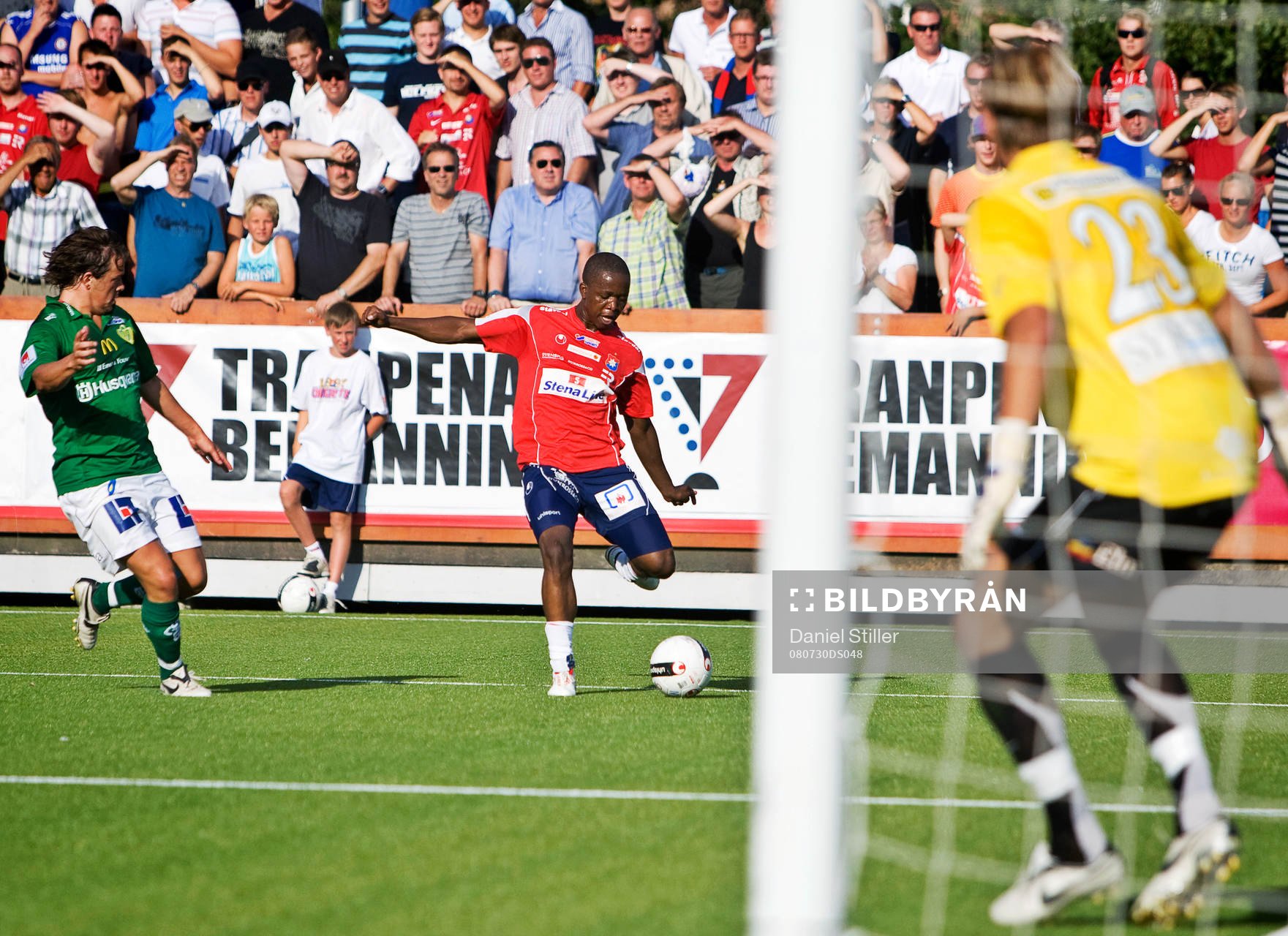 Boyd Mwila, Örgryte. Alexander Nadj, Jönköping