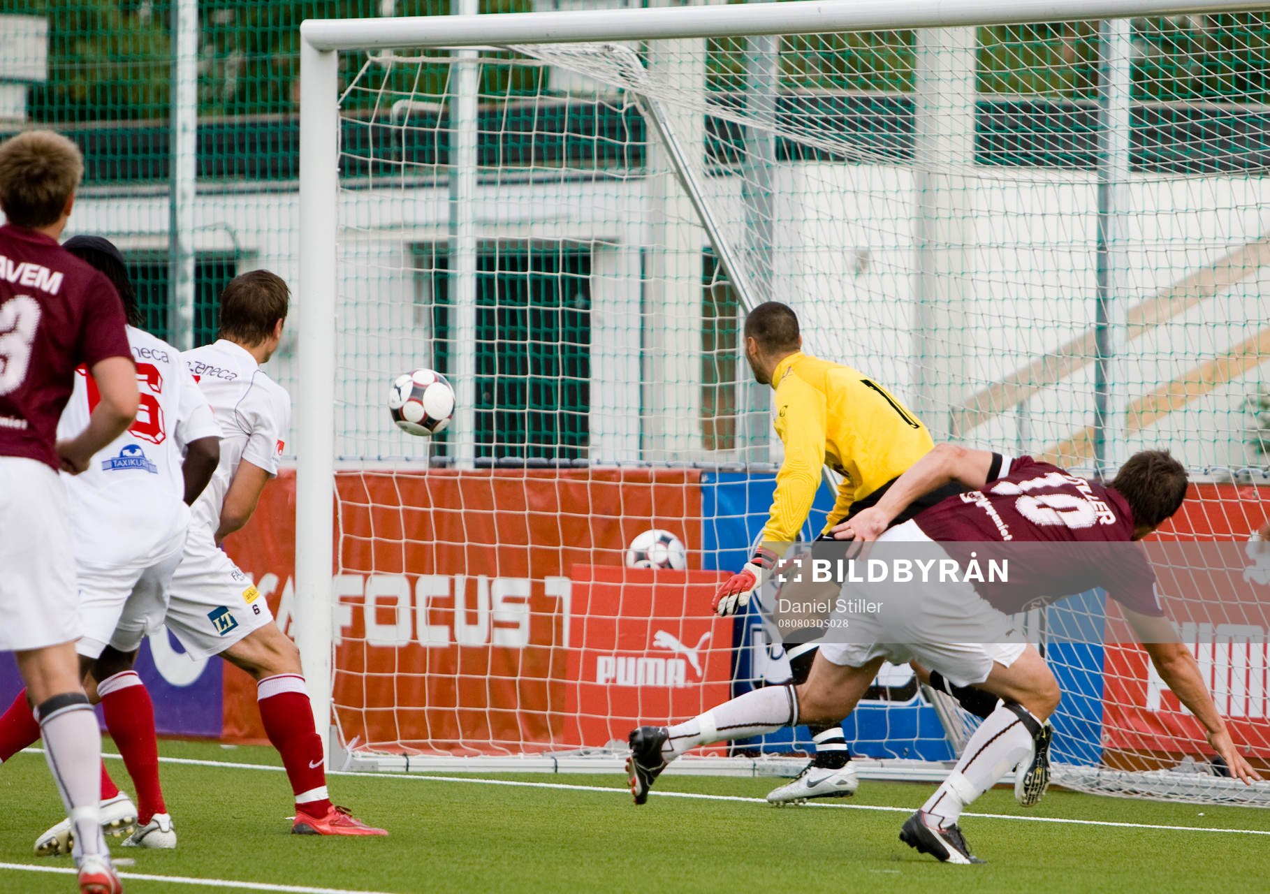 Hannes Stiller gör 2-0 till Qviding