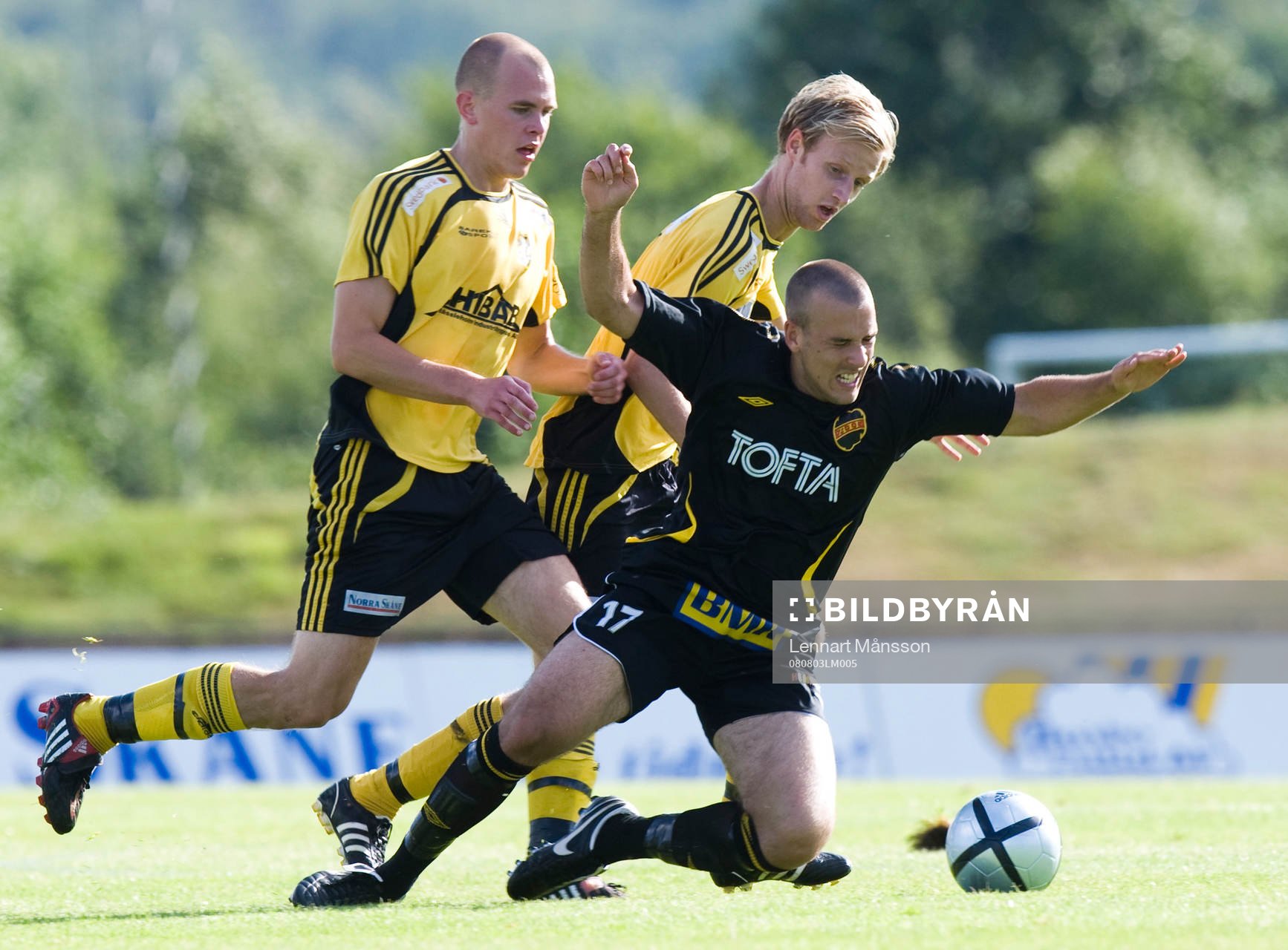  Fredrik Hägglund trycker till Robert Drwiega.