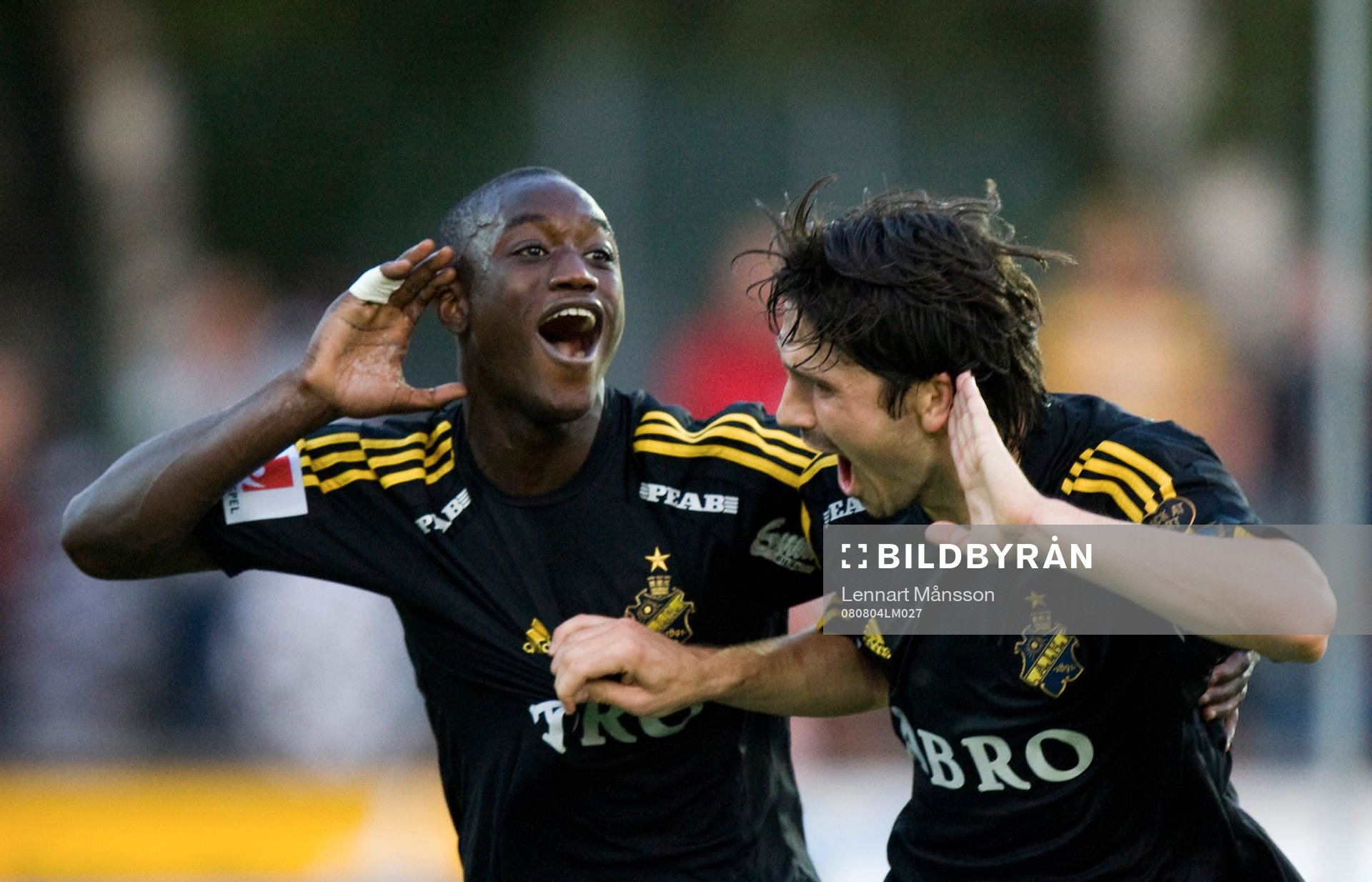   1-2, Saihou Jagne grattas av Bojan Djordjic. Jubel, glädje.