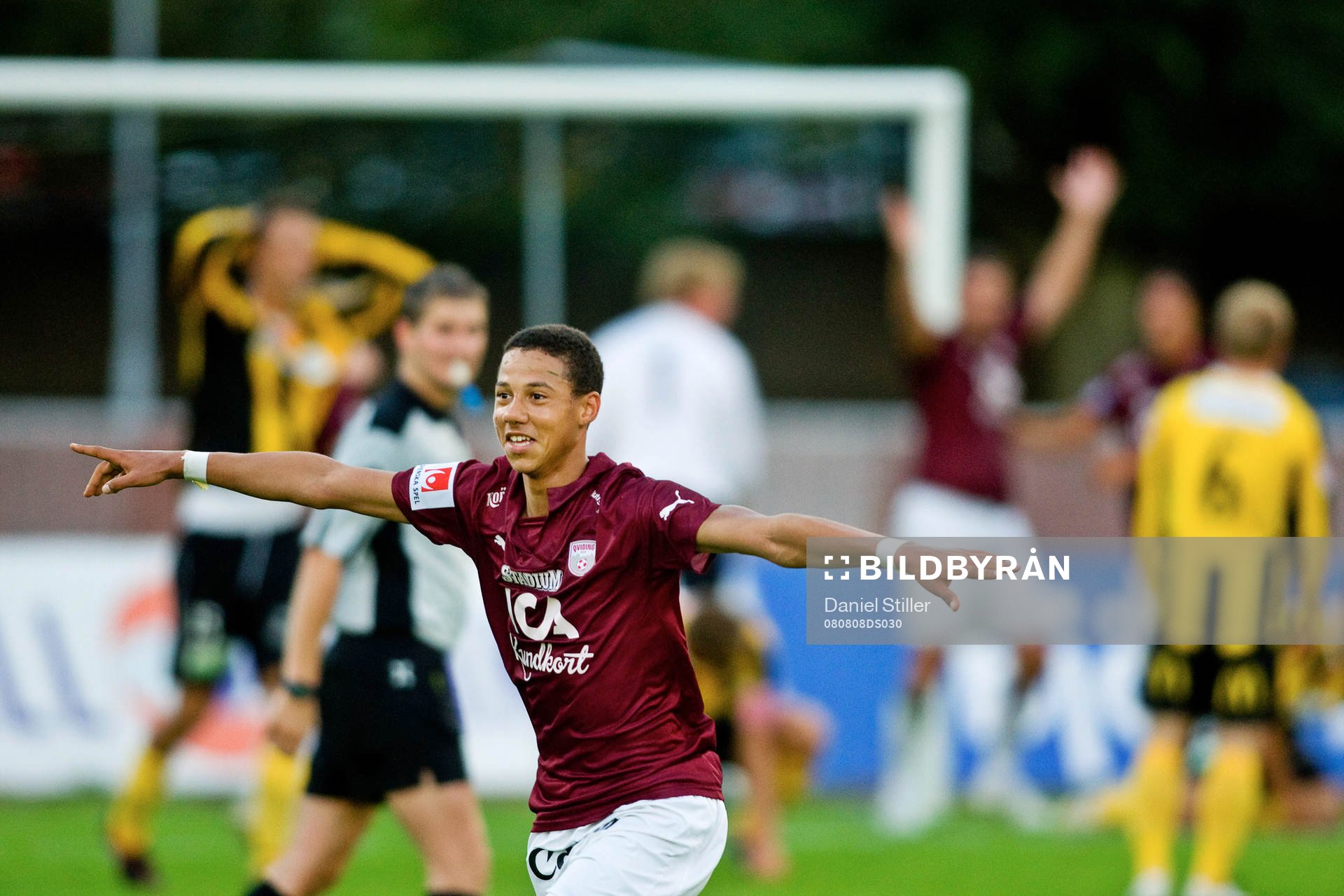 Tobias Sana, Qviding,  kvitterar till 1-1 på övertid. Jubel