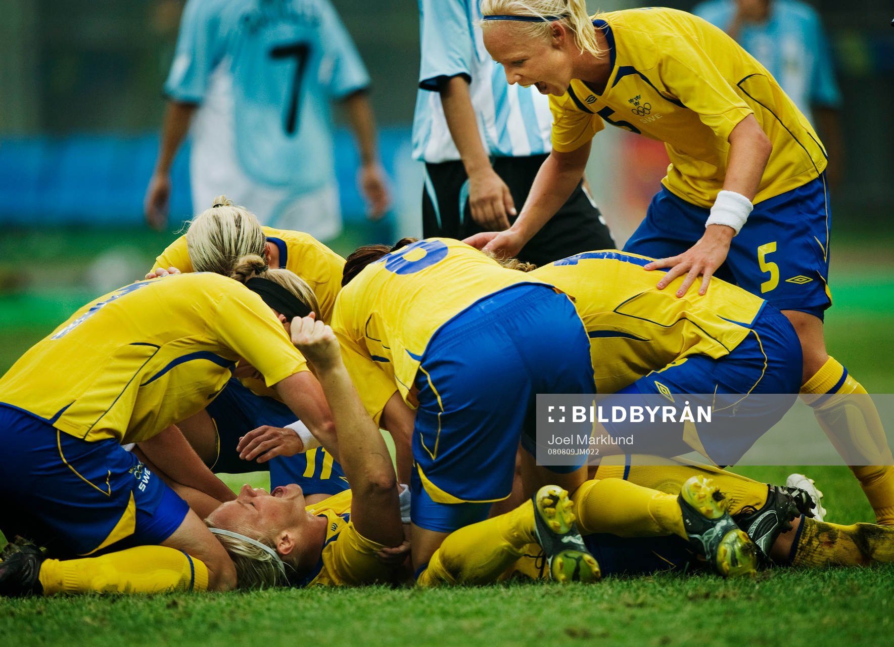Nilla Fischer, Sverige, blev matchvinnare när hon nickade