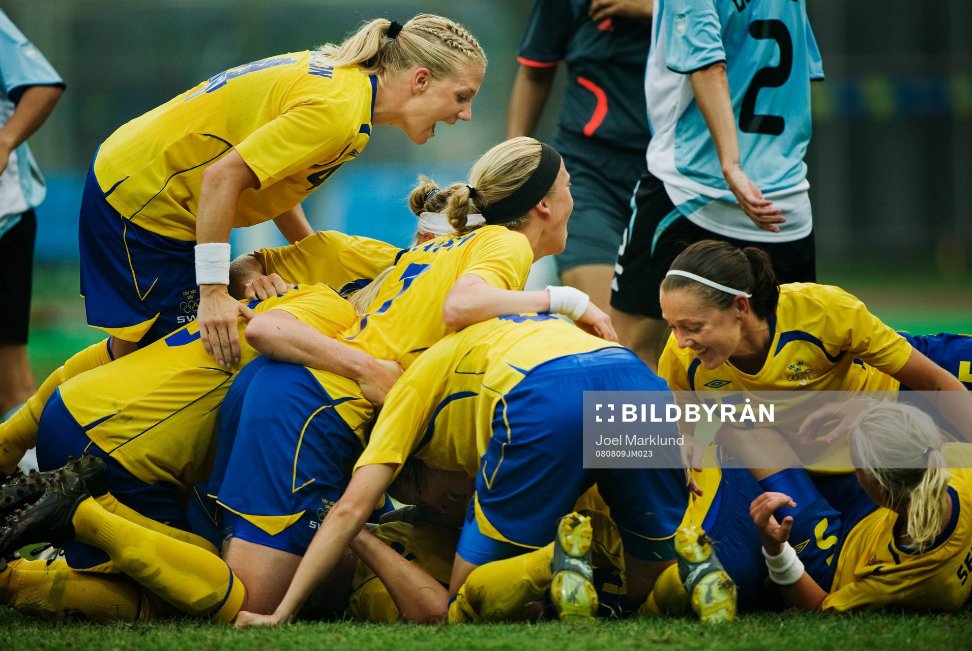 Nilla Fischer, Sverige, blev matchvinnare när hon nickade