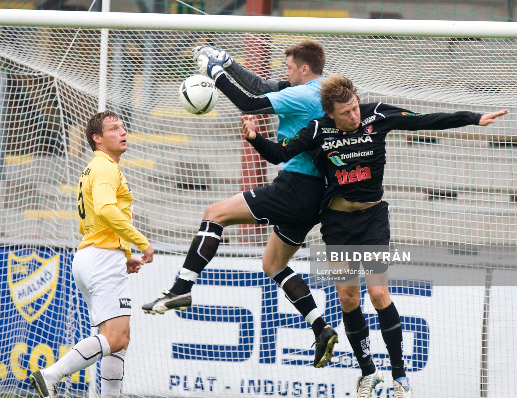 Trollhättan trycker IFK Malmös målvakt Magnus Ringdahl i