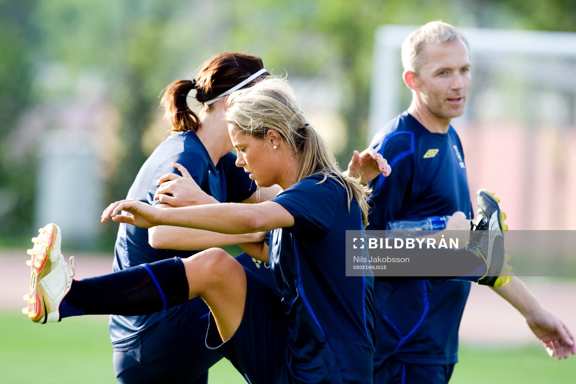 Lotta Schelin och Johanna Almgren, stretch