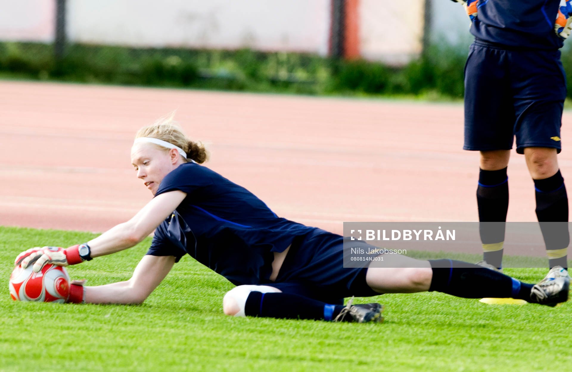 Hedvig Lindahl, Målvakt
