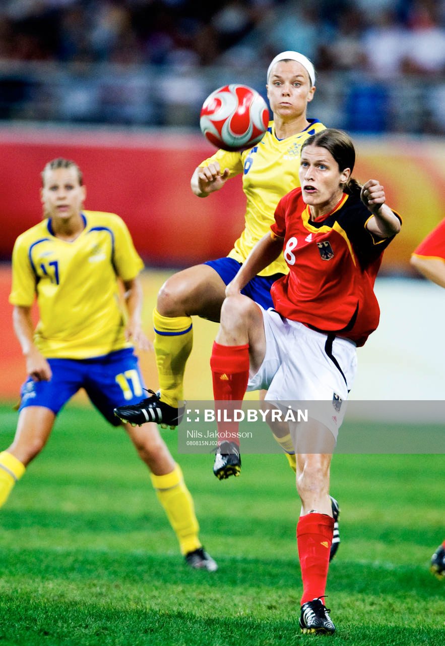 Sara Thunebro, Sverige, Kerstin Garefrekes, Tyskland