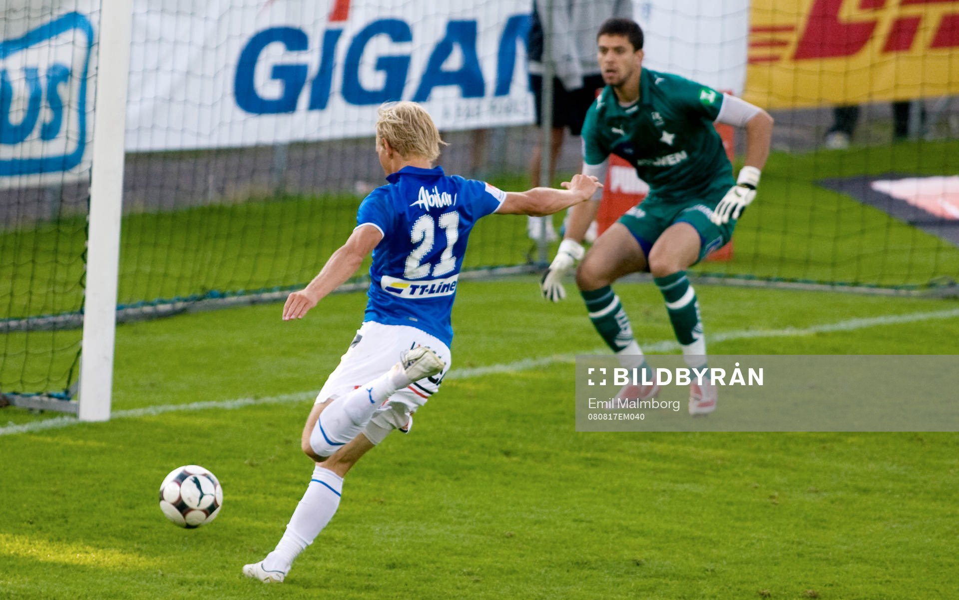 Magnus Andersson och Nuredin Bakiu, Norrköping, målvakt