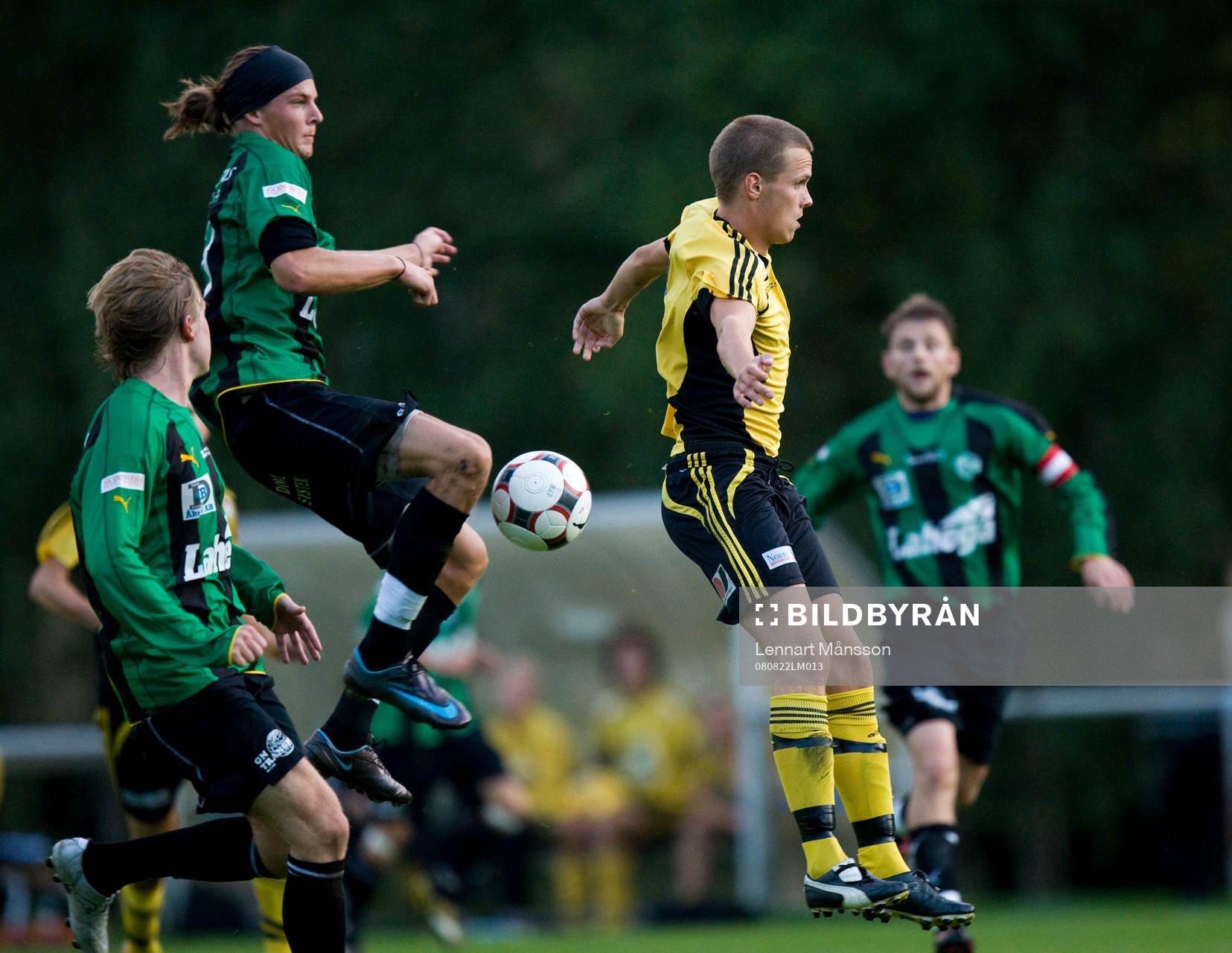  Johan Lauber missar bollen.