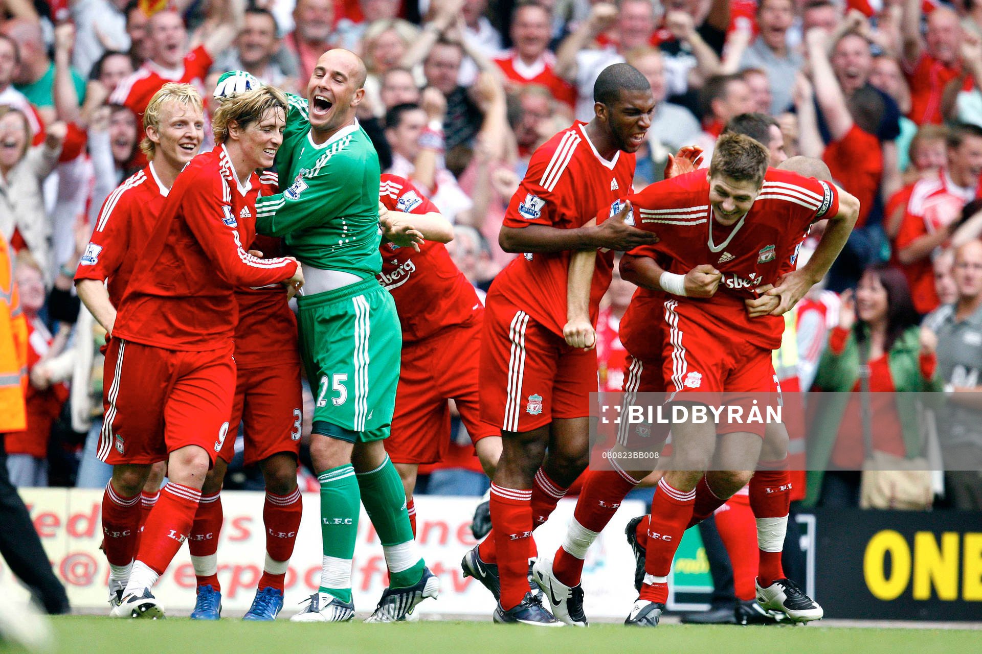 Steven Gerrard, jubel