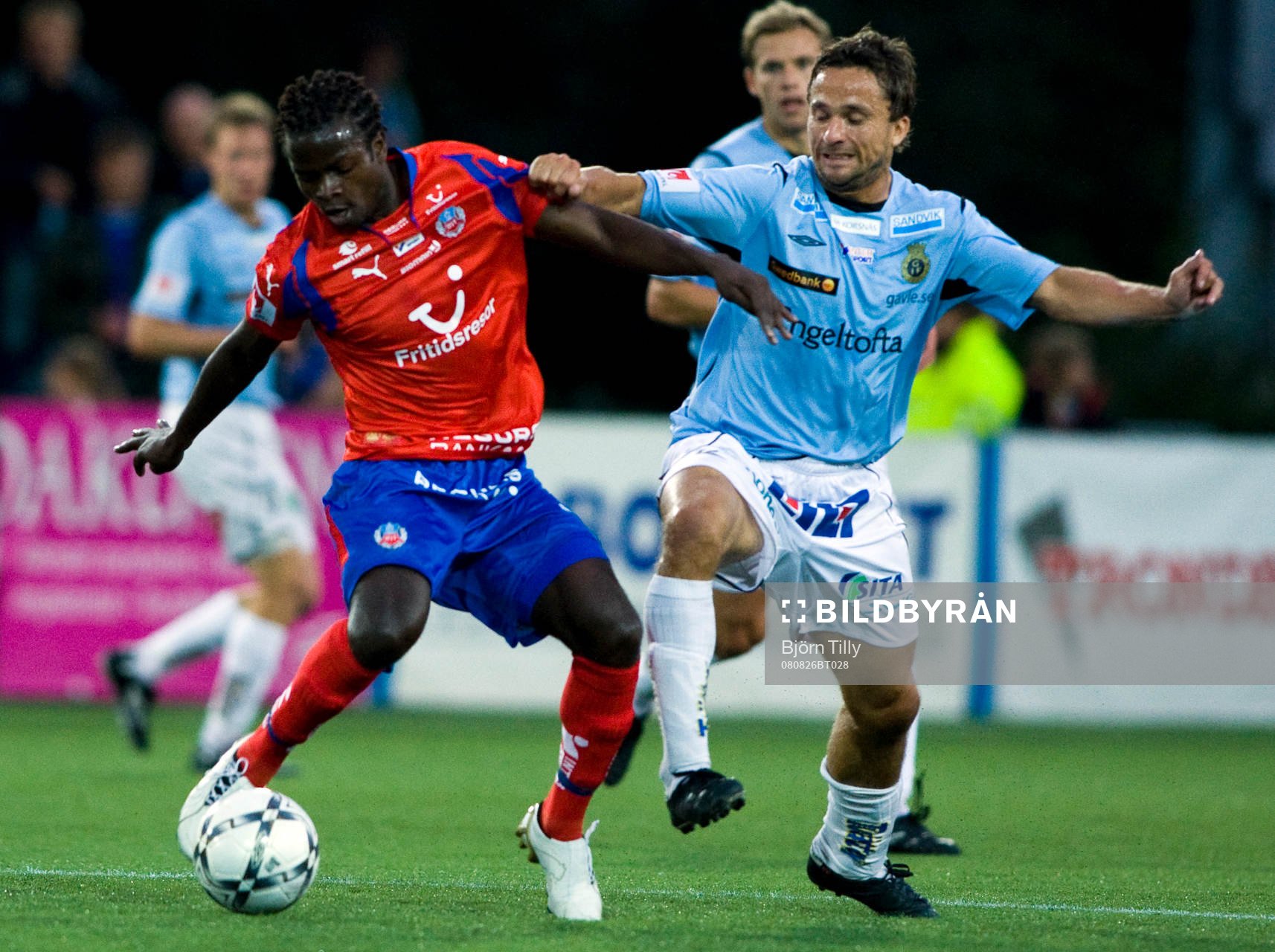 Isaac Chansa, Helsingborg och Mathias Woxlin, Gefle