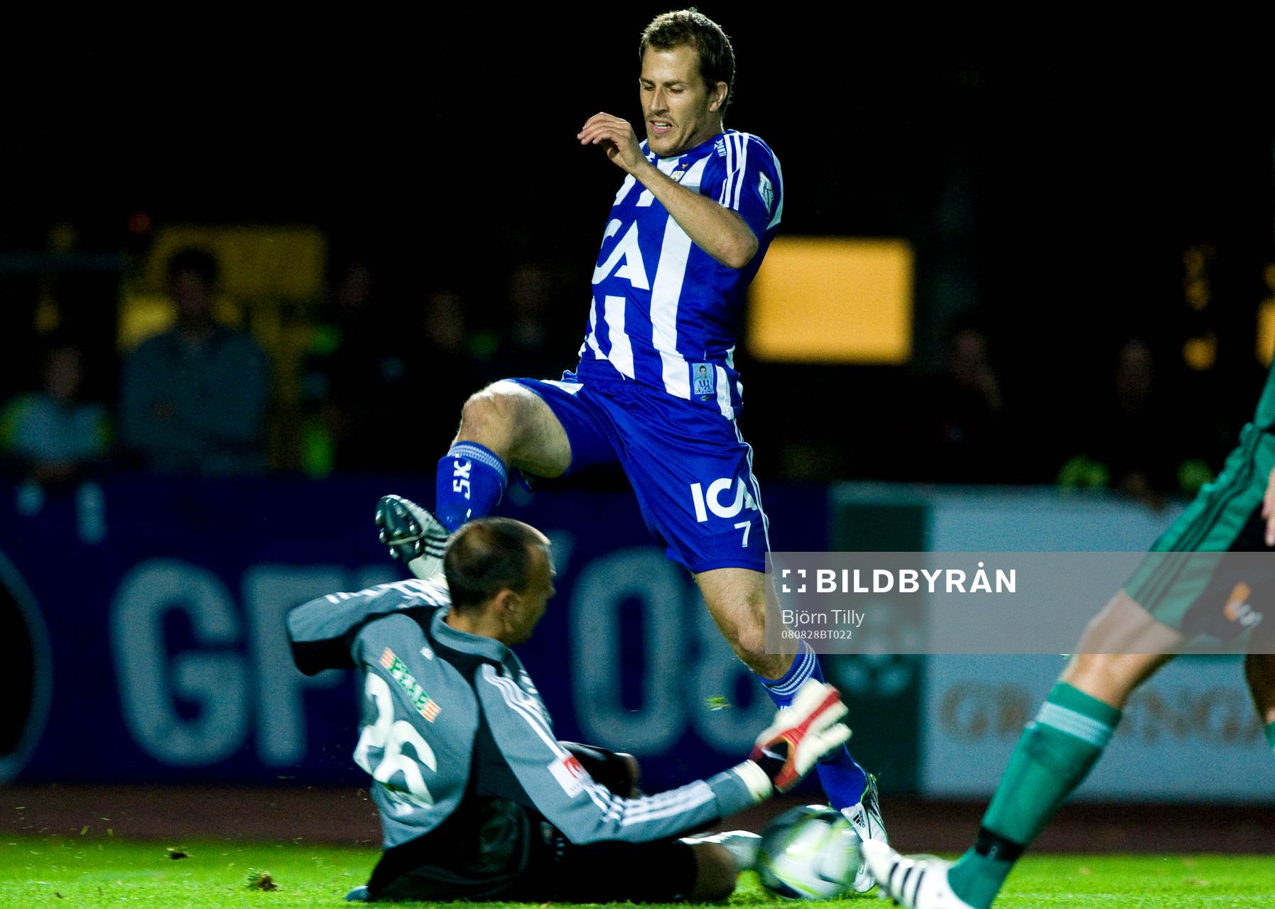 Djordje Pantic, målvakt,  Enköping och Tobias Hysén,