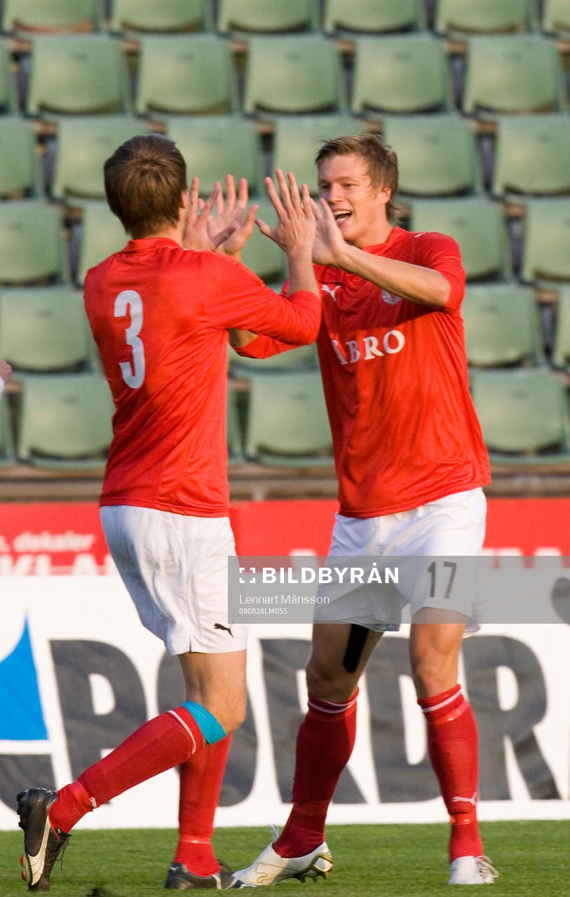 1-0, Viktor Elm grattas. Jubel