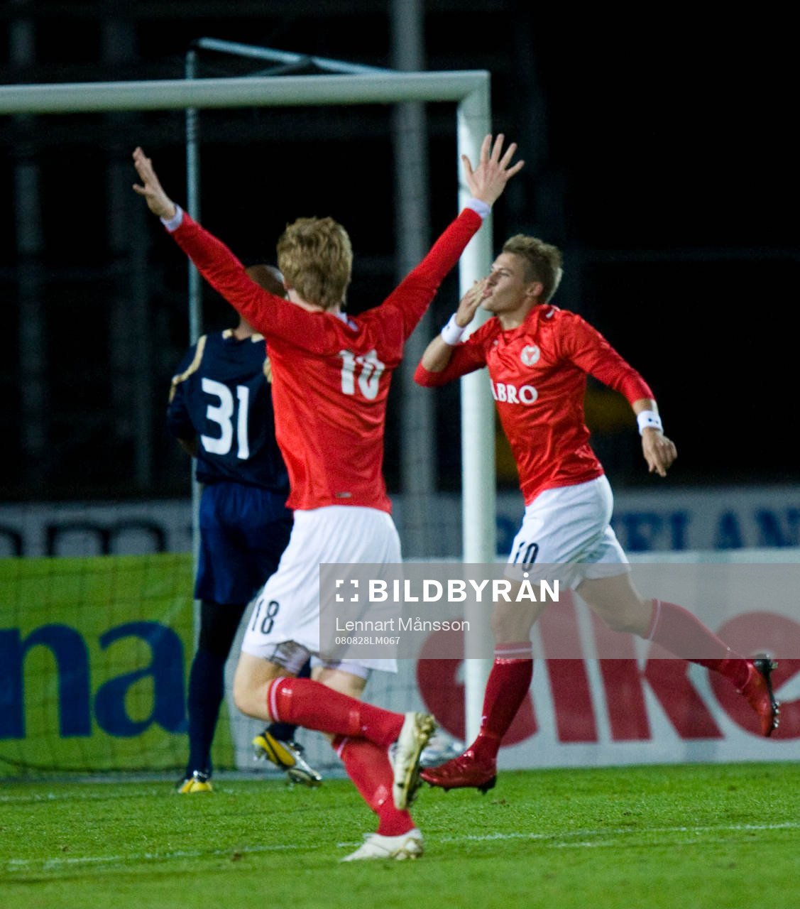 3-0, Patrik Ingelsten, assistkungen Rasmus Elm grattar.