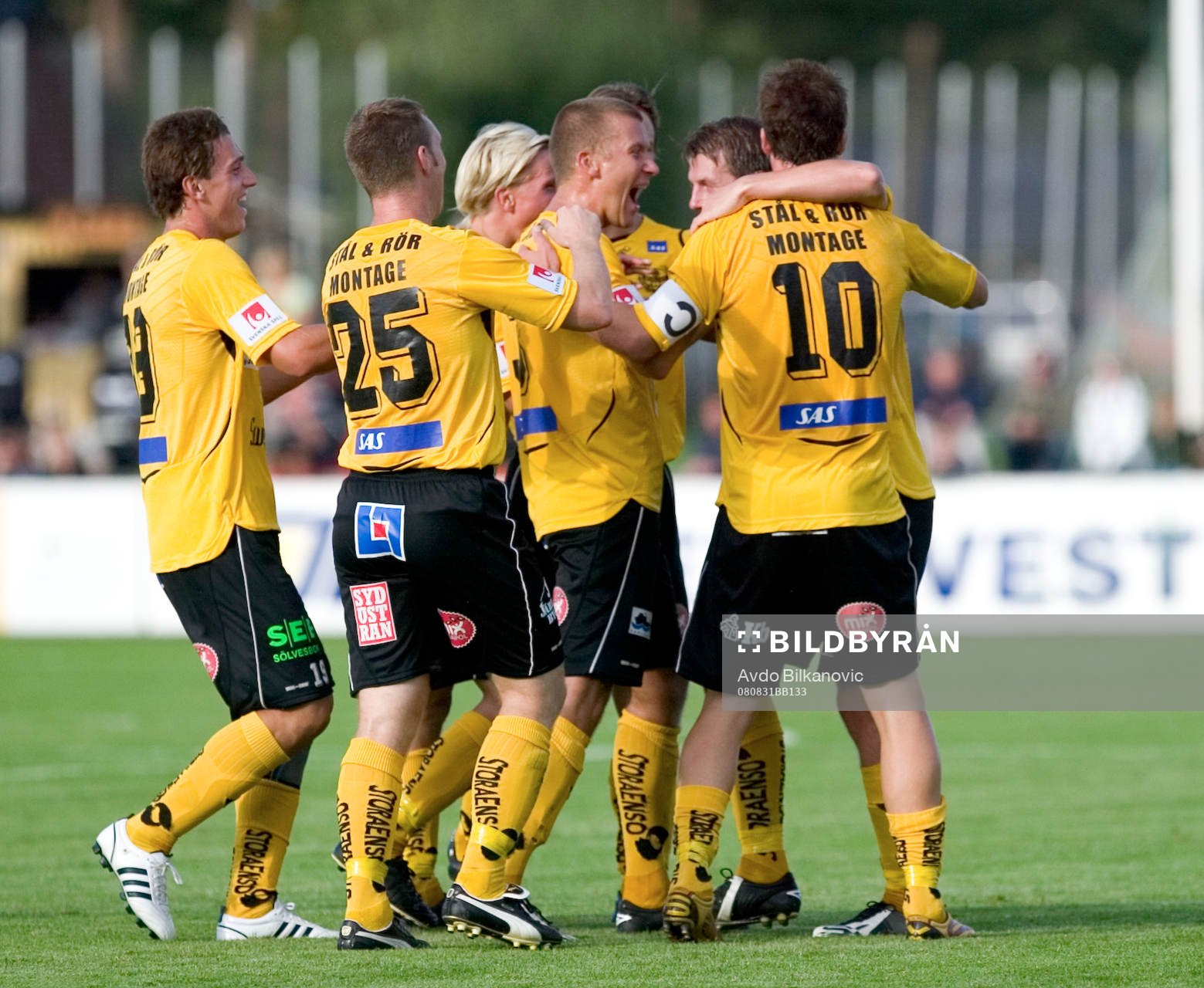 Daniel Nilsson, Niklas Skoog, jubel, Mjällby
