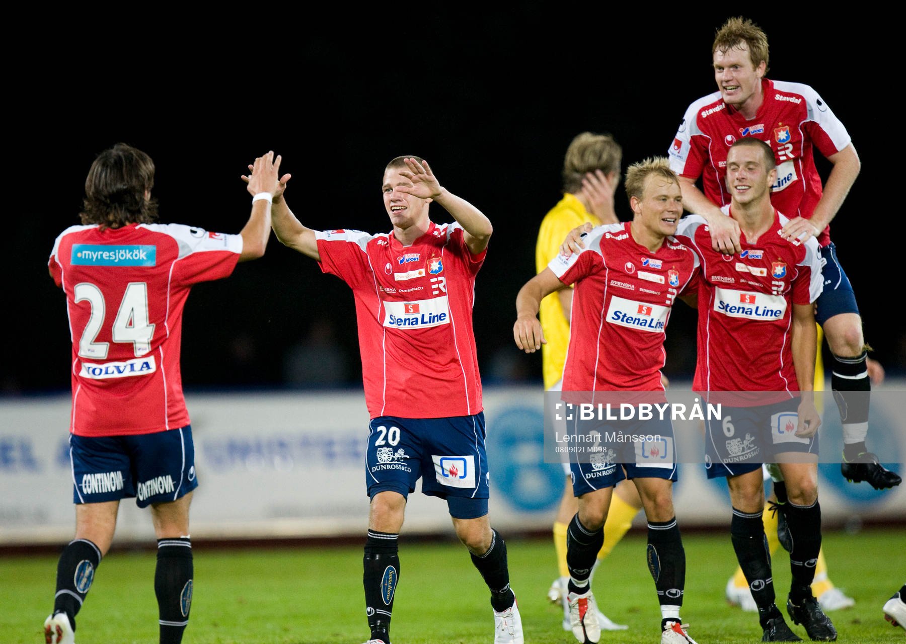  Vild Örgryte-glädje, Pavel Zavadil, Christian Lindström, Christofer Bengtsson, Alexander Mellqvist och Robin Jonsson. Jubel.
