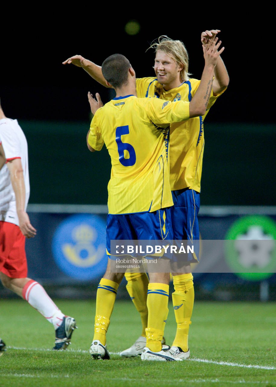Guillermo Molins, Sverige gör 1-0, jubel med Ola Toivonen