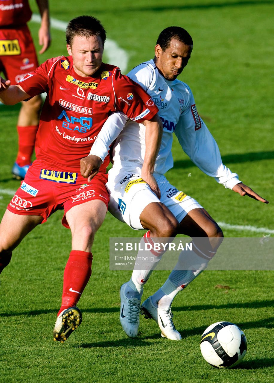 Daniel Svensson, LB och Marcos Ferreira, Assyriska