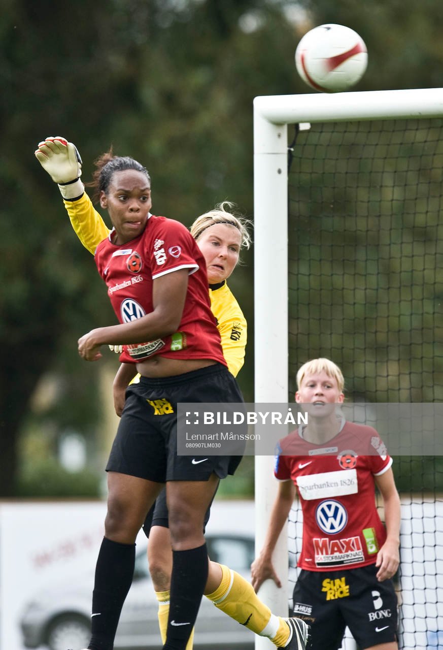 Maria Edman, målvakt och Pernilla Falk