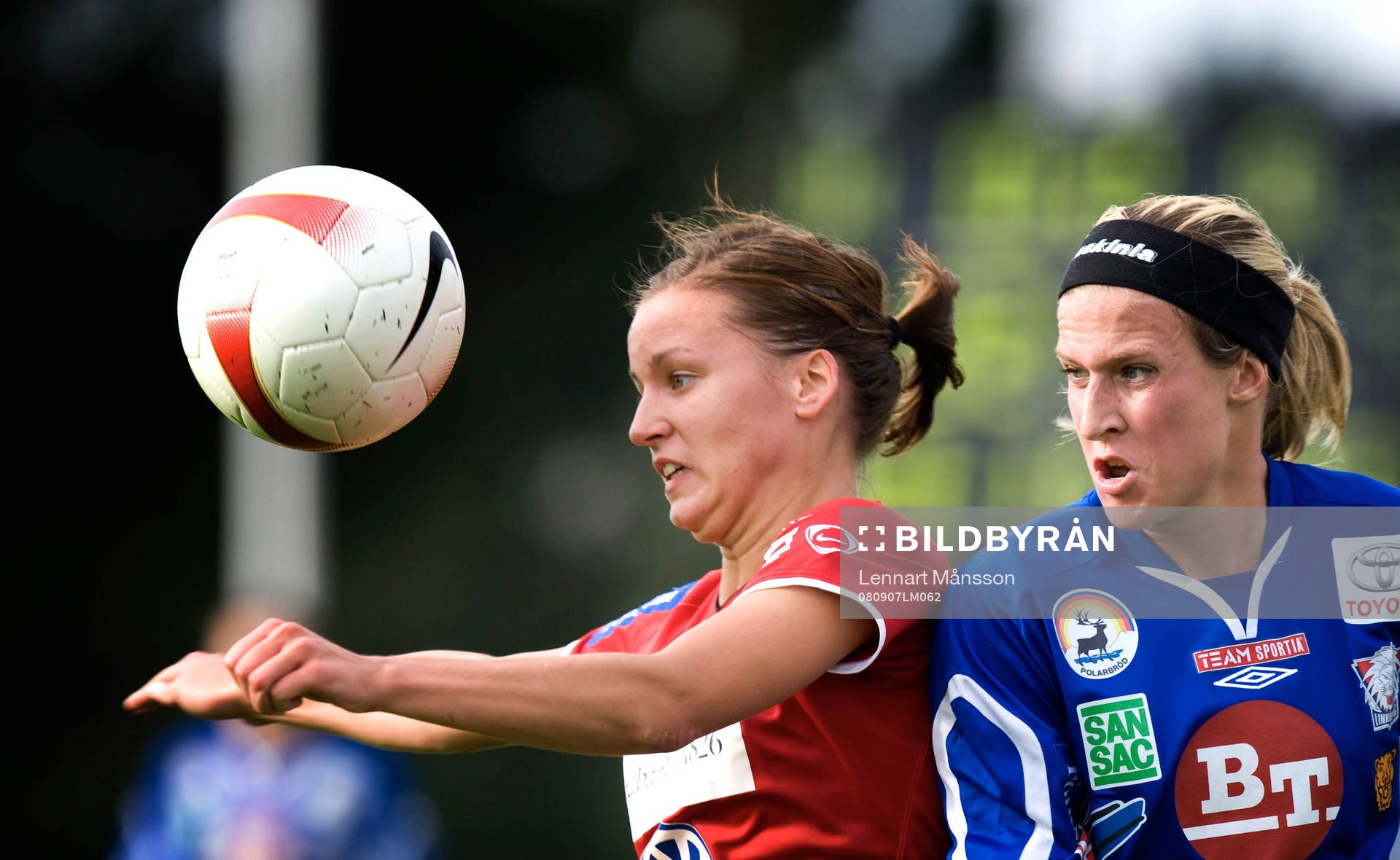 Johanna Jönsson och Maria Karlsson duellerar