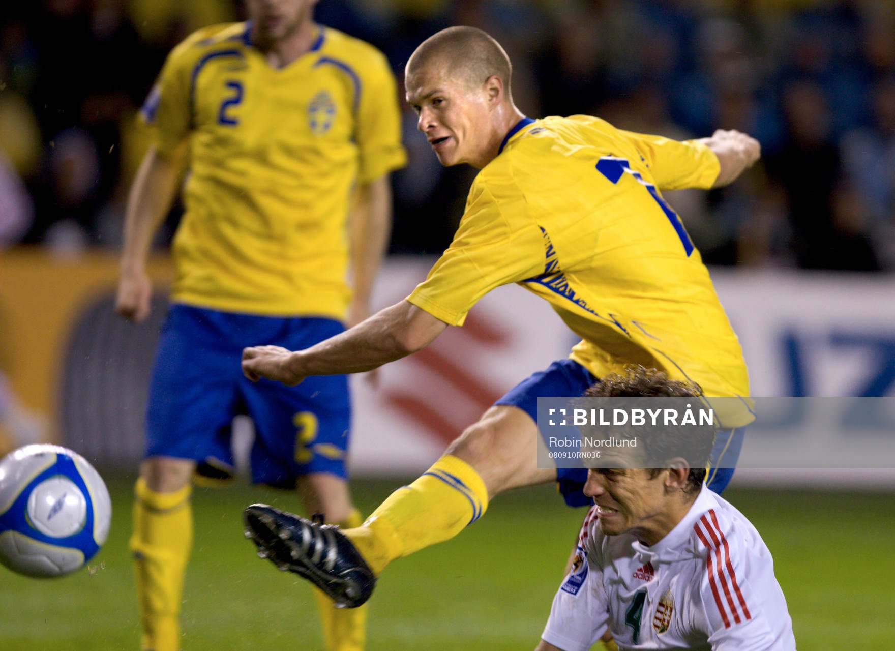 Samuel Holmén, Sverige gör 2-0