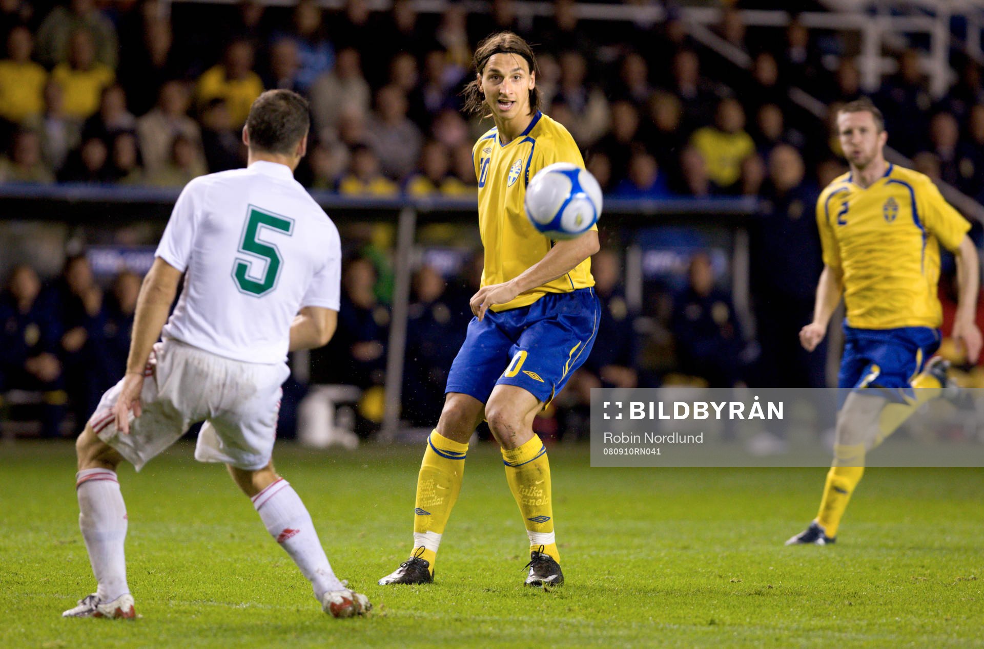 Zlatan Ibrahimovic, Sverige och Zoltán Szélesi, Ungern