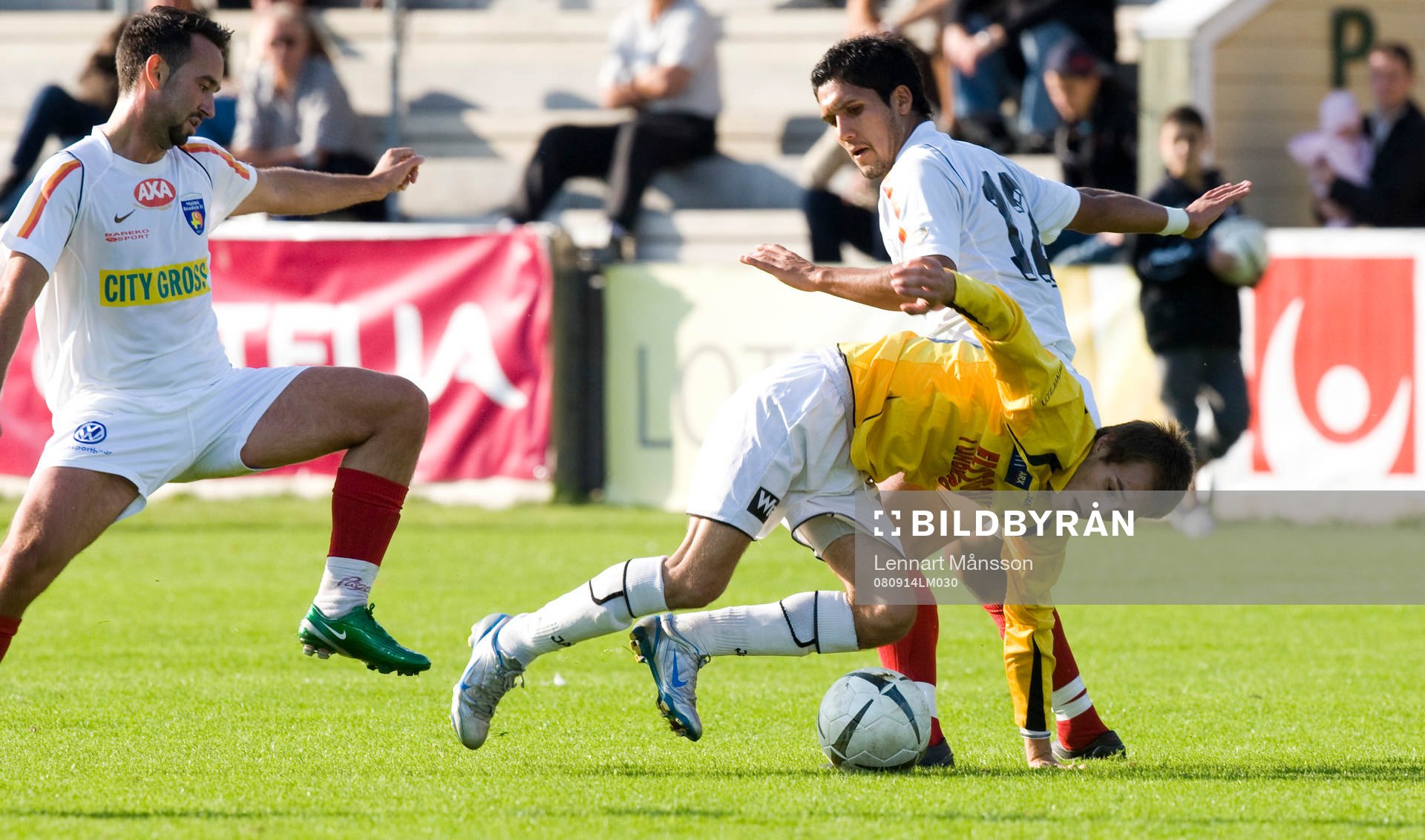 Matchhjälten Zoran Jovanovic stoppas bryskt av Alexander