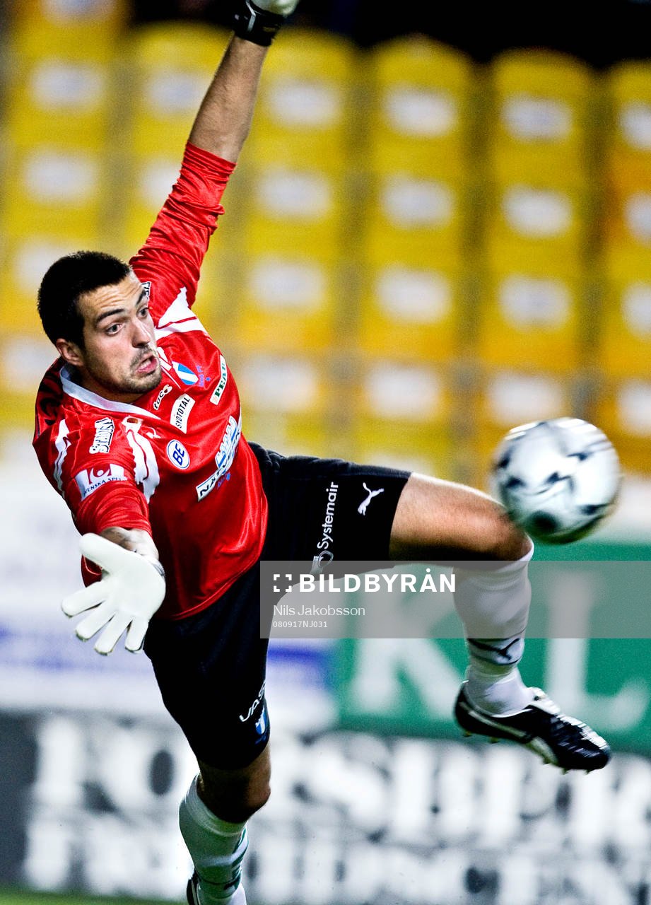 Dusan Melicharek, målvakt, Malmö FF, räddning på Stefan