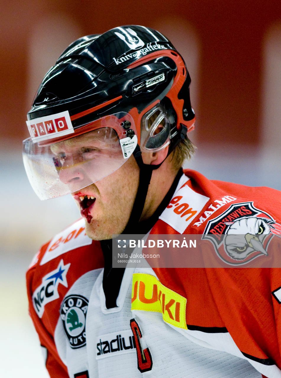 Det gör ont att spela hockey, Jesper Damgaard i Malmö