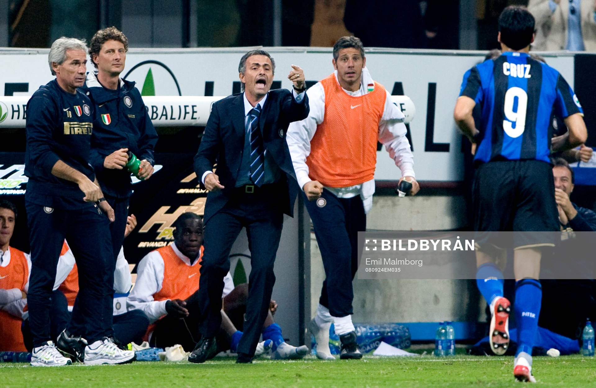 José Mourinho, tränare och Julio Ricardo Cruz, Inter