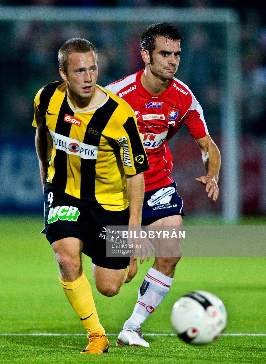 Daniel Larsson, Häcken. Björn Anklev, Örgryte