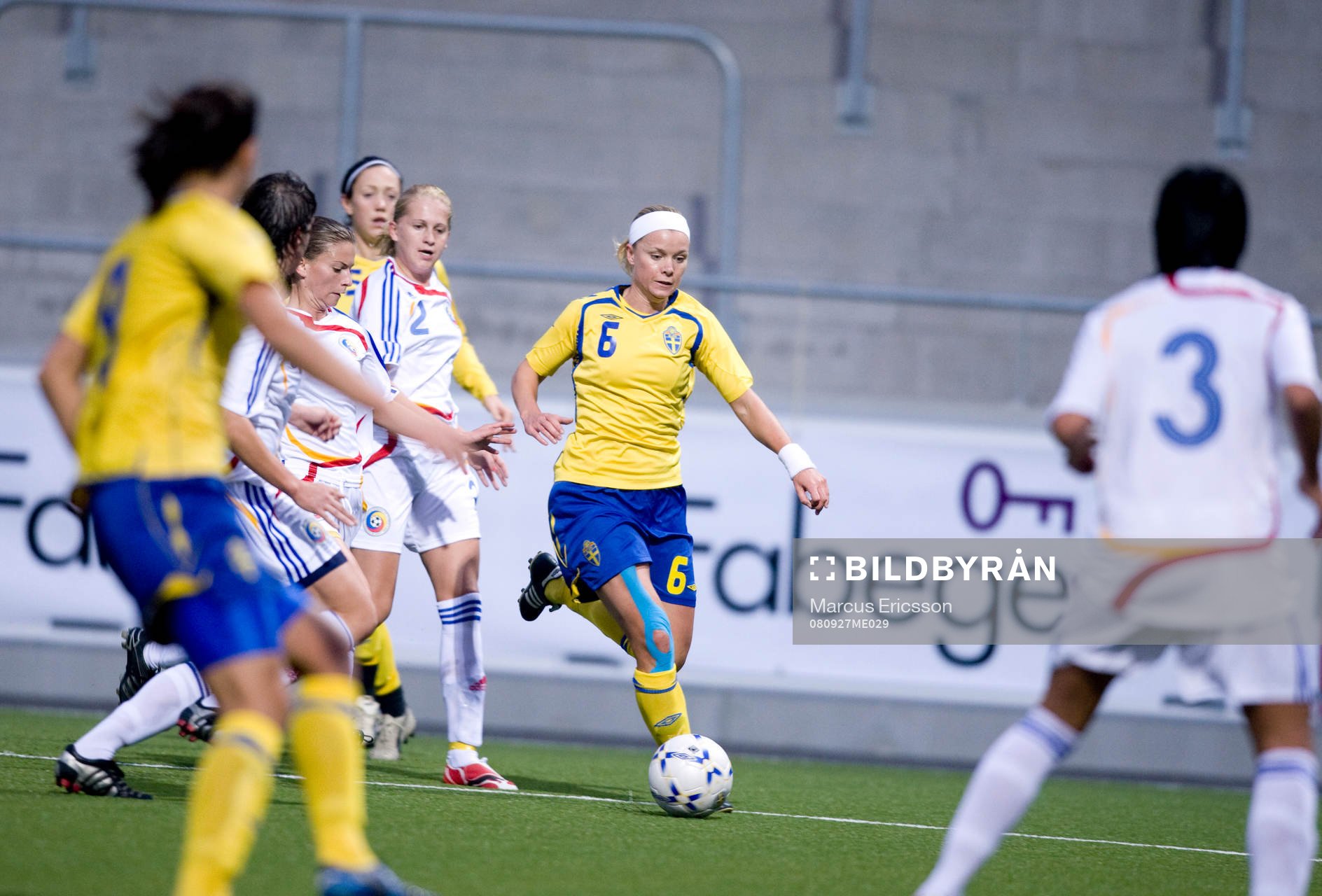 Sara Thunebro, Sverige