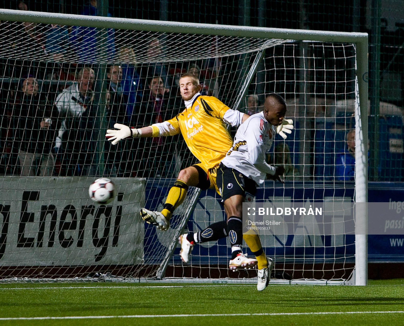 Boyd Mwila, Örgryte. Tommy Naurin, målvakt, Qviding