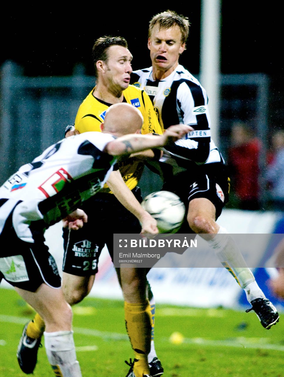Niklas Skoog, Mjällby och Linus Malmkvist, Bois