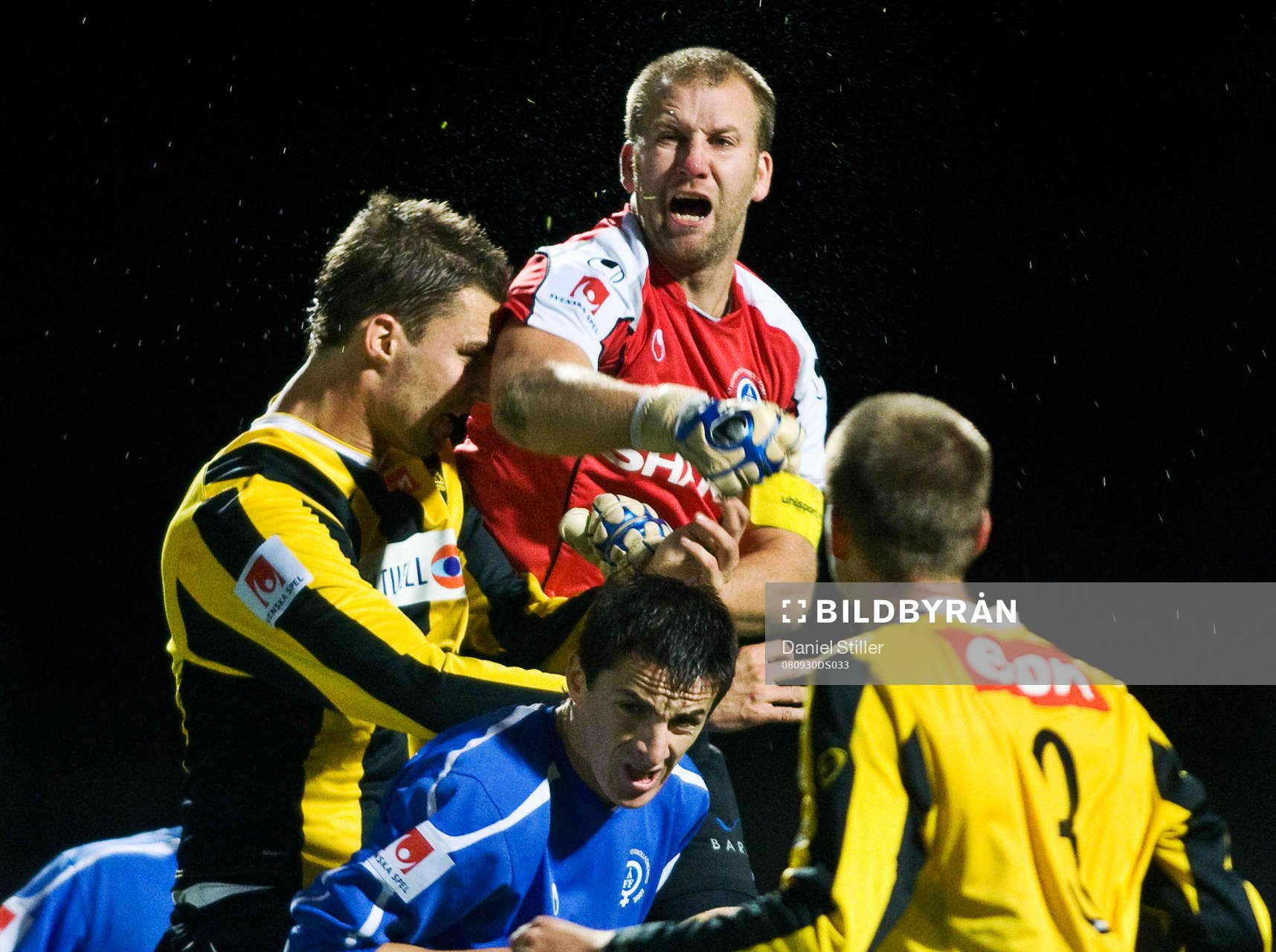 Henrik Guftavsson, målvakt Åtvidaberg. Peter Nyström,
