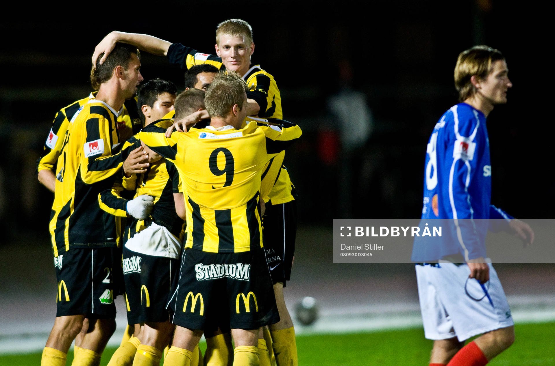 Jonas Henriksson kvitterar till 3-3 för Häcken. Jubel