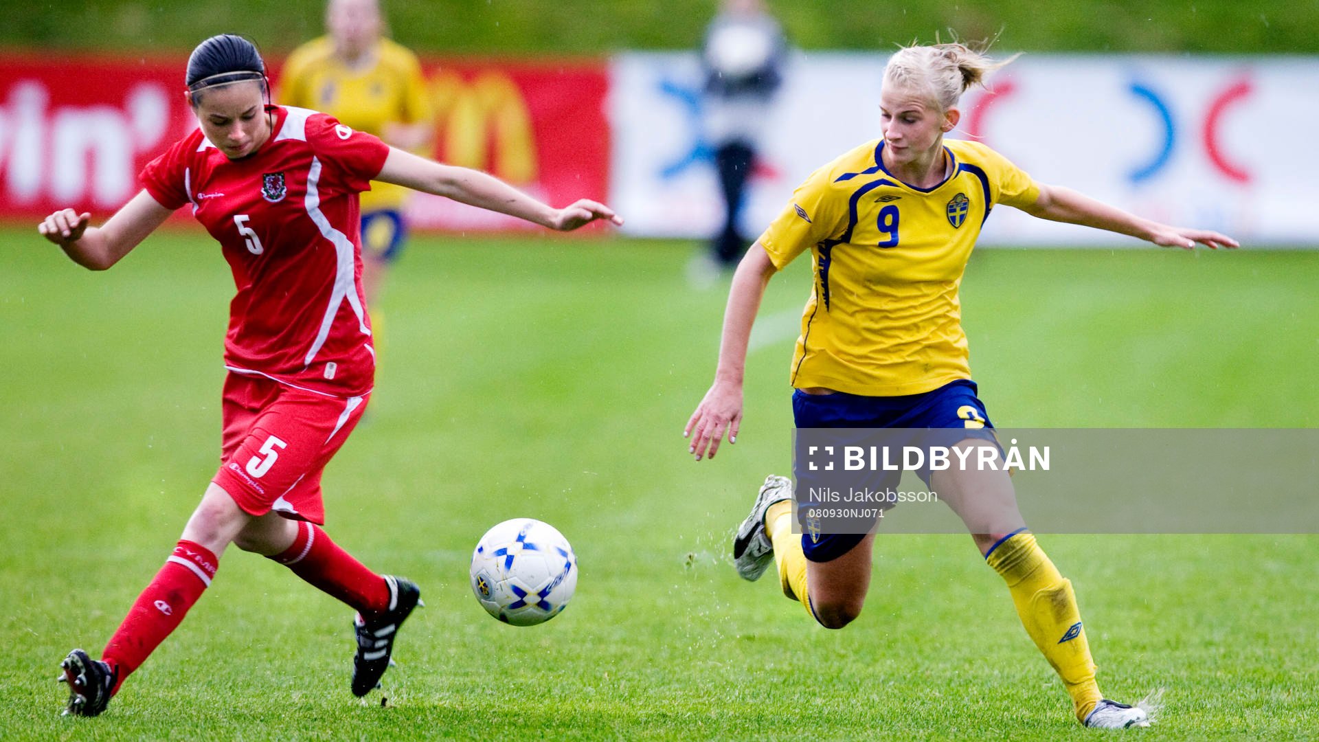Alicia Powe, Wales, Sofia Jakobsson, Sverige