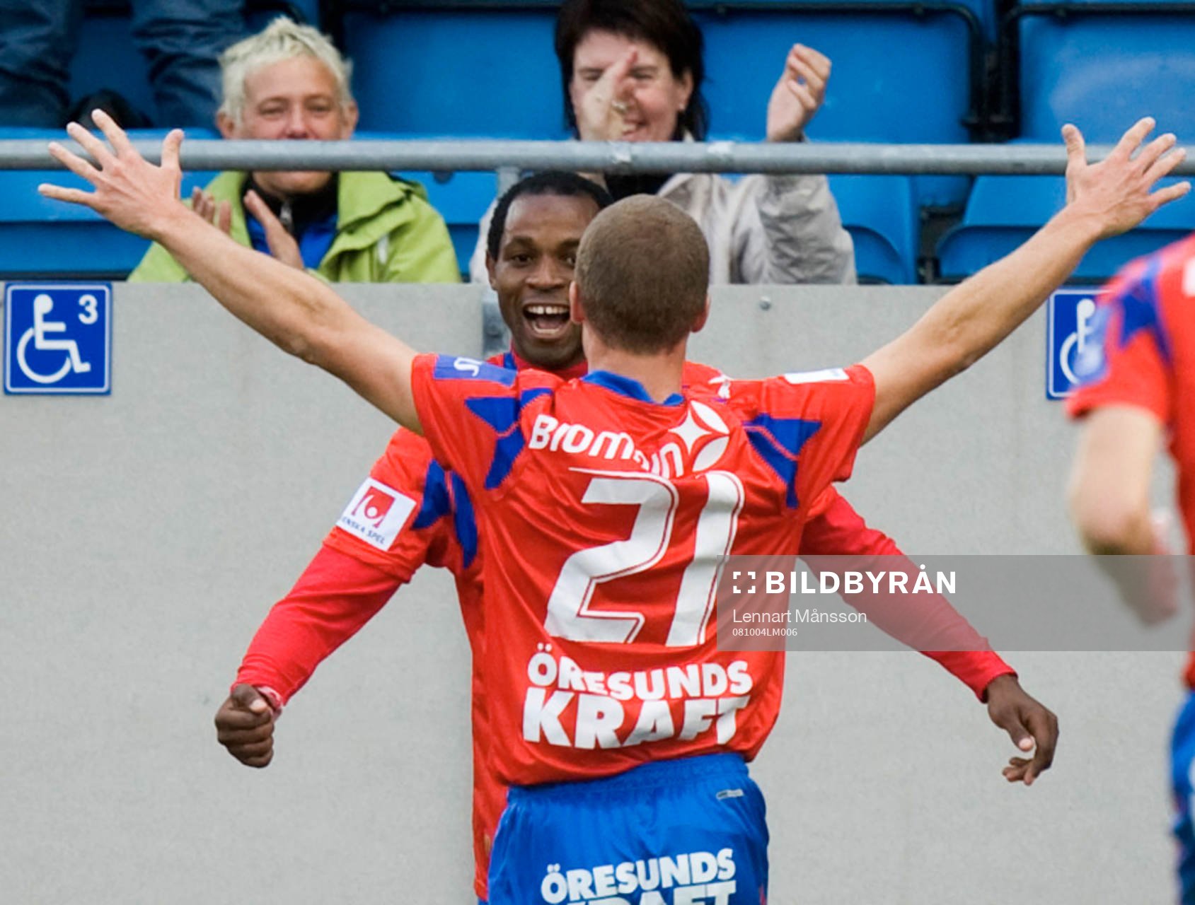 1-0 René Makondele som grattas av Christoffer Andersson.