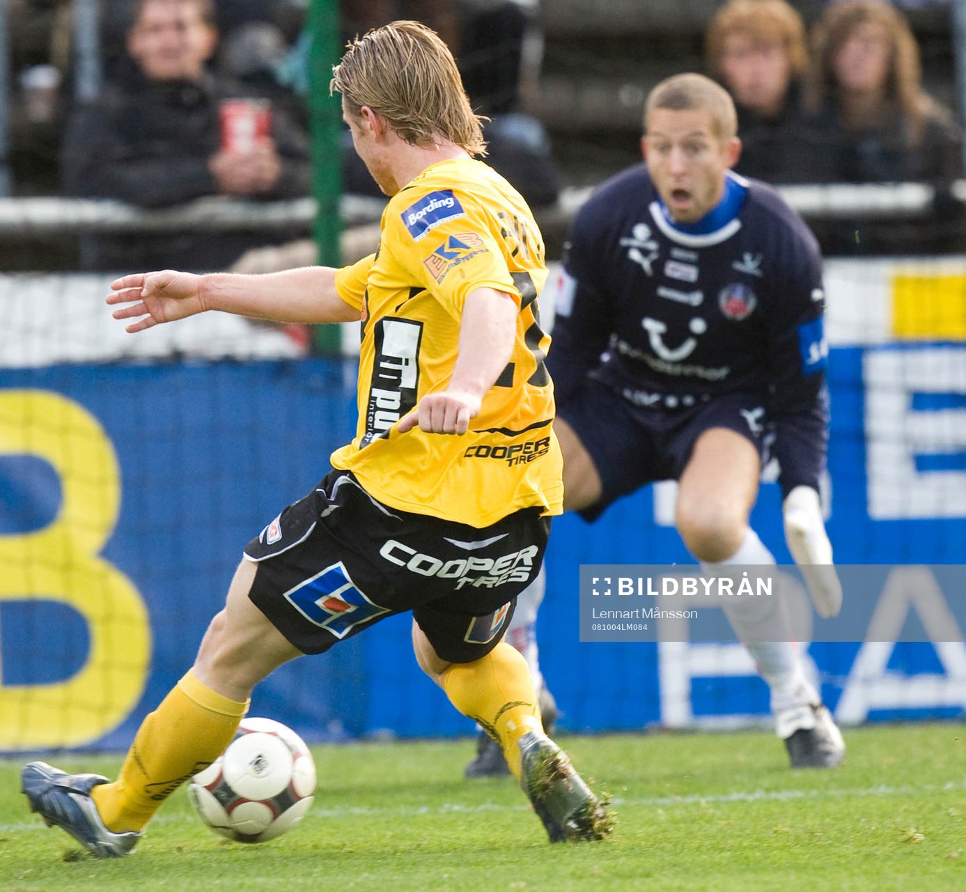 2-2 Fredrik Berglund bakom Daniel Andersson
