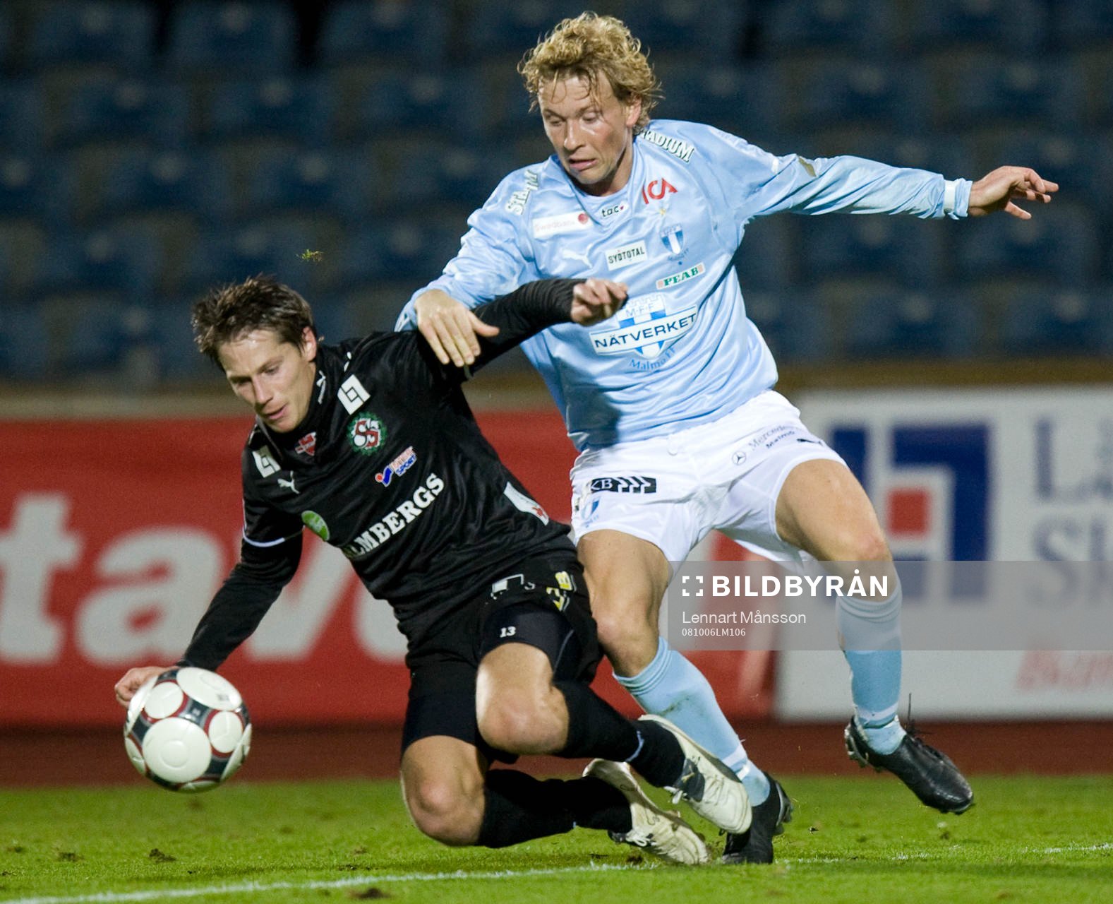 Rick Kruys trycker till Patrik Anttonen