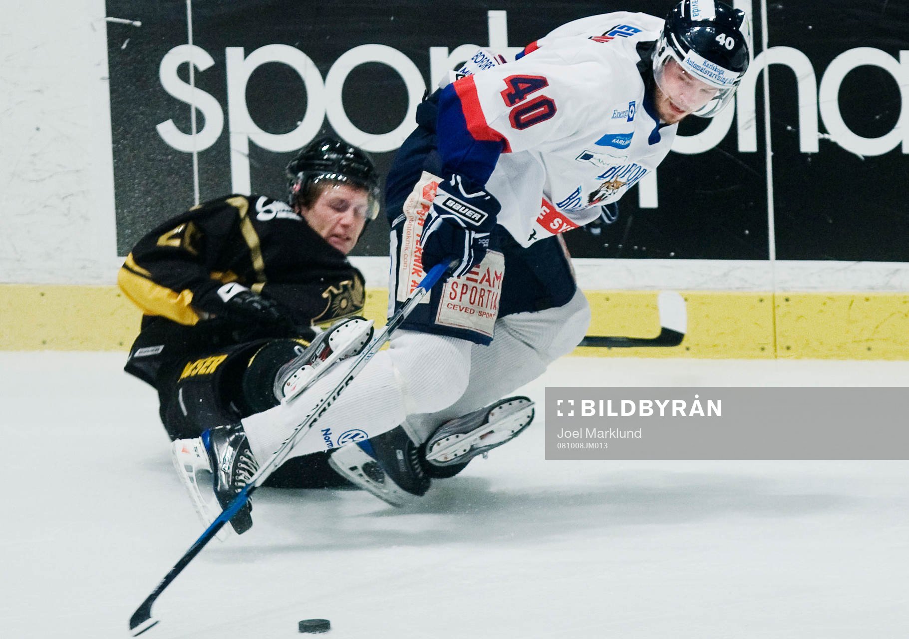 Johan Adolfsson, AIK, hänger inte med Peter Messa, Bofors,