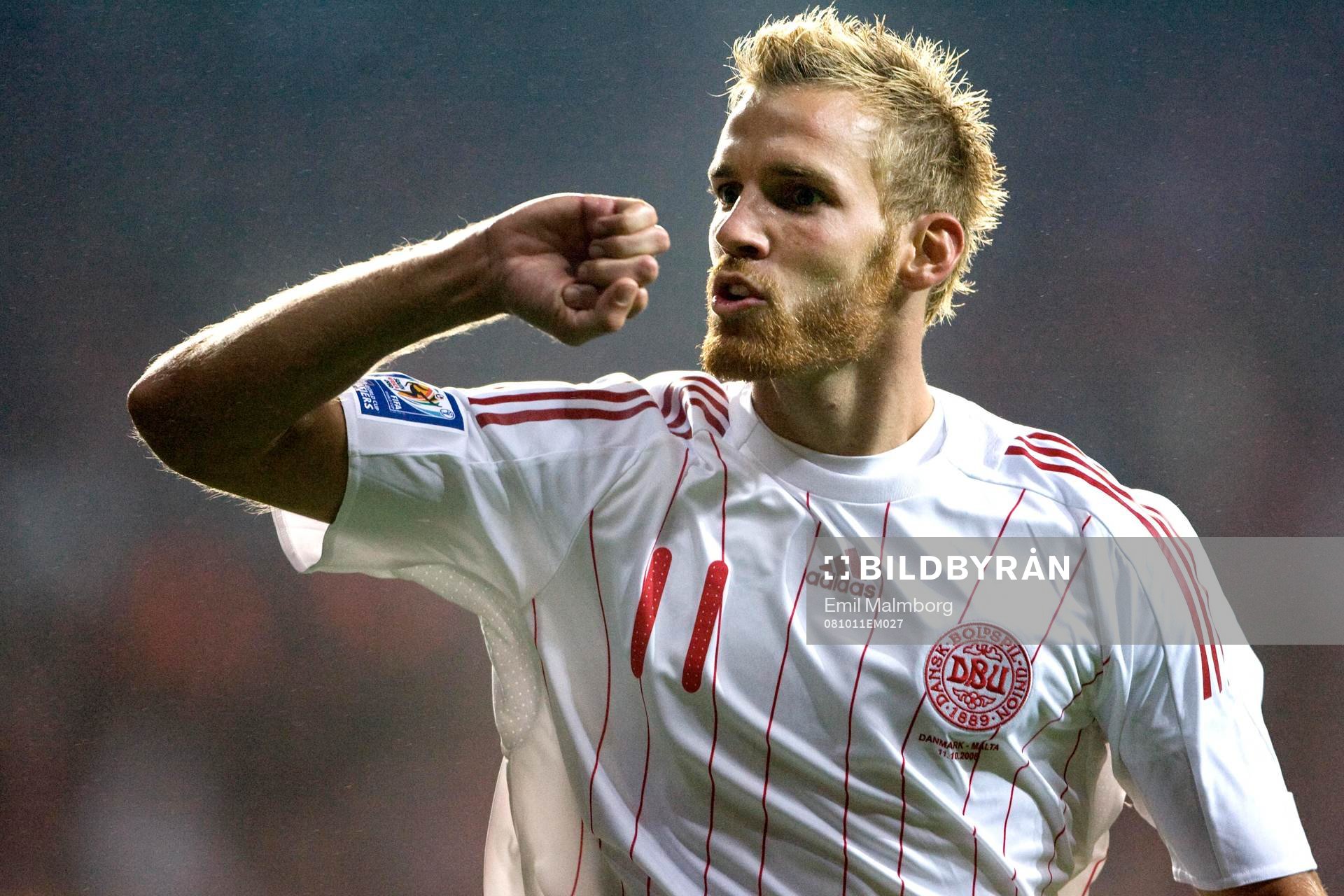 Sören Larsen, gör 3-0. Jubel