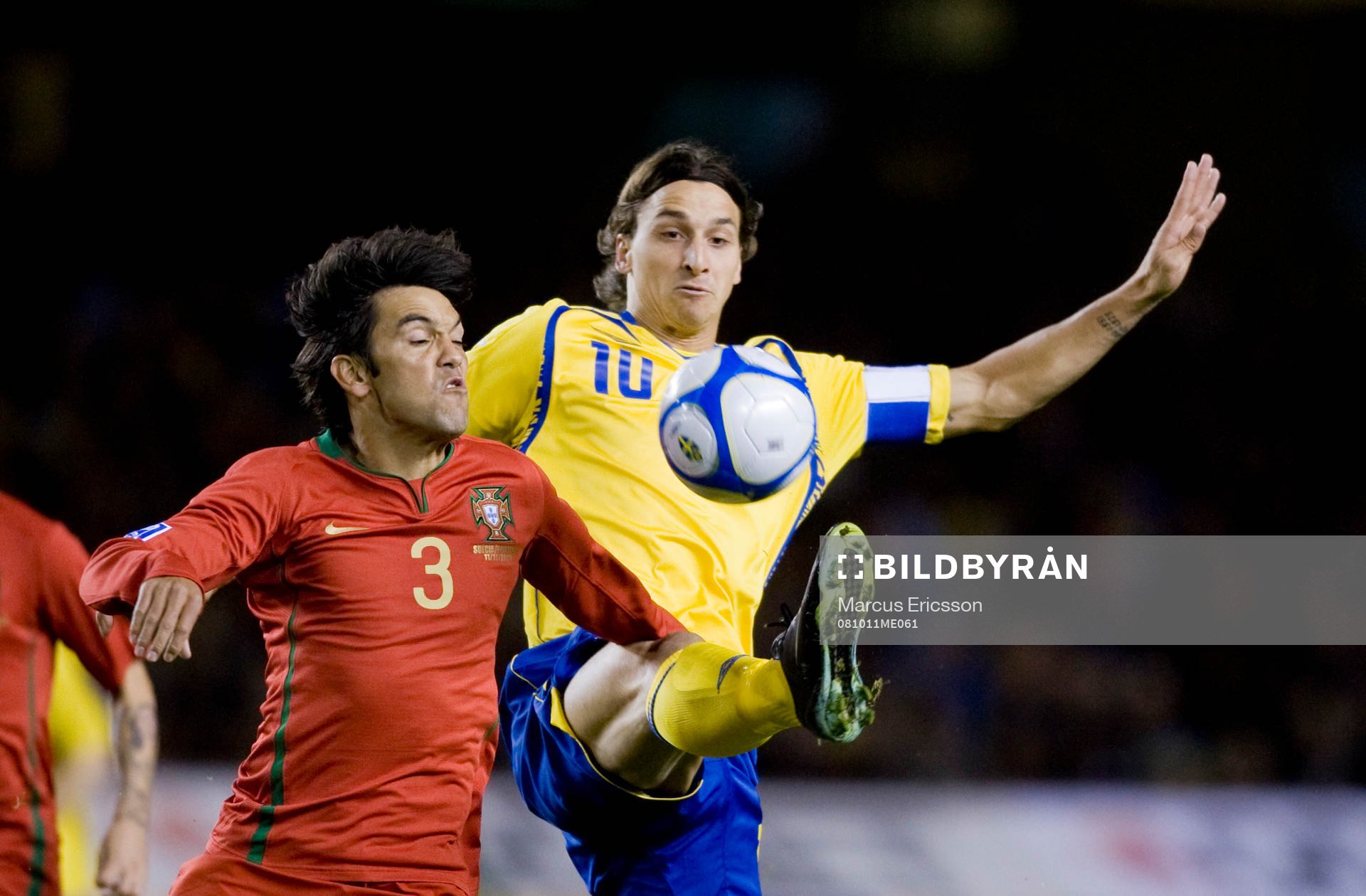 Paulo Ferreira, Portugal, och Zlatan Ibrahimovic, Sverige