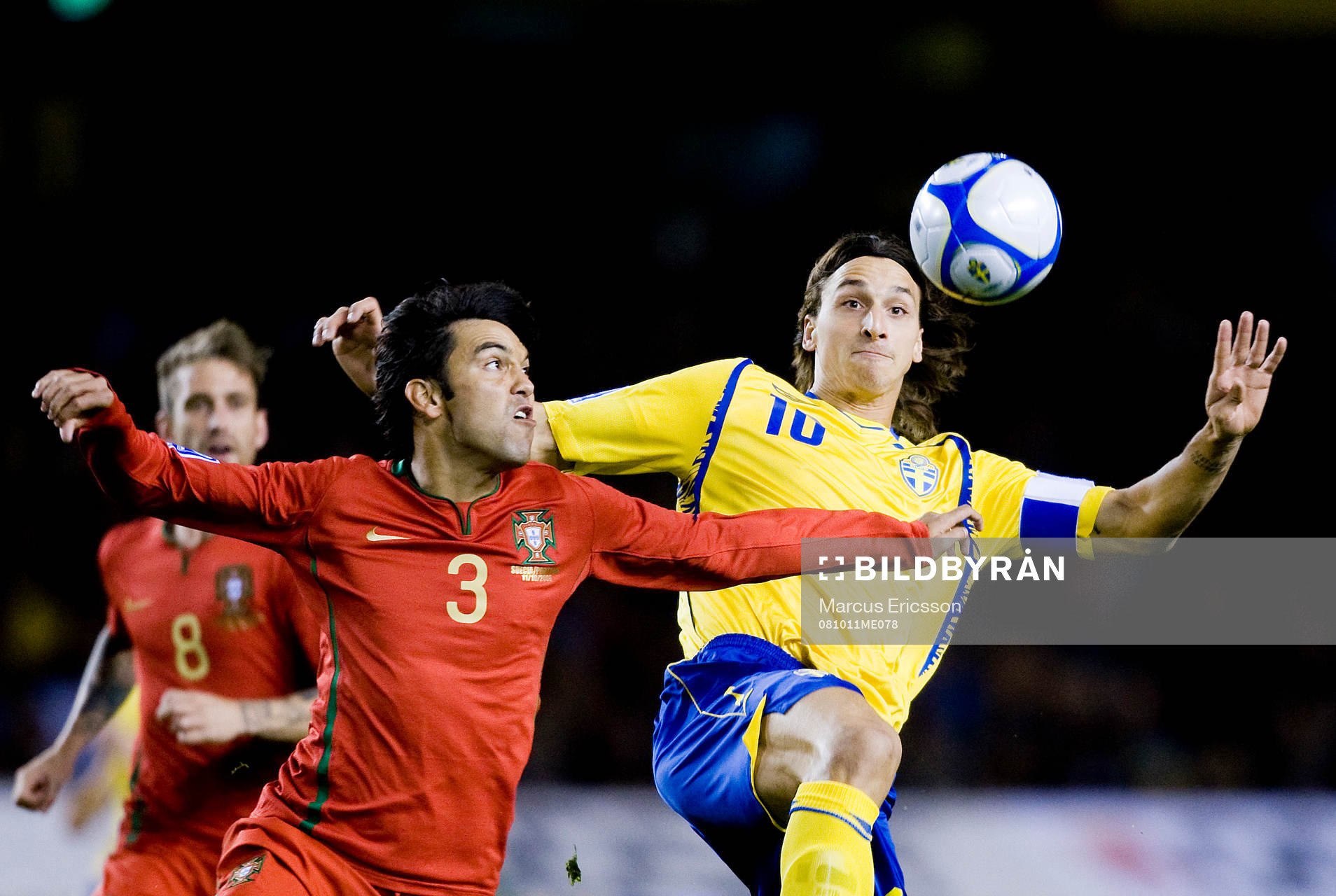 Paulo Ferreira, Portugal,  och Zlatan Ibrahimovic, Sverige