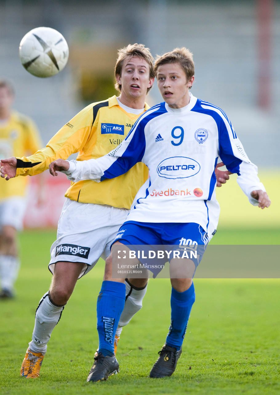 Simon Thern håller undan