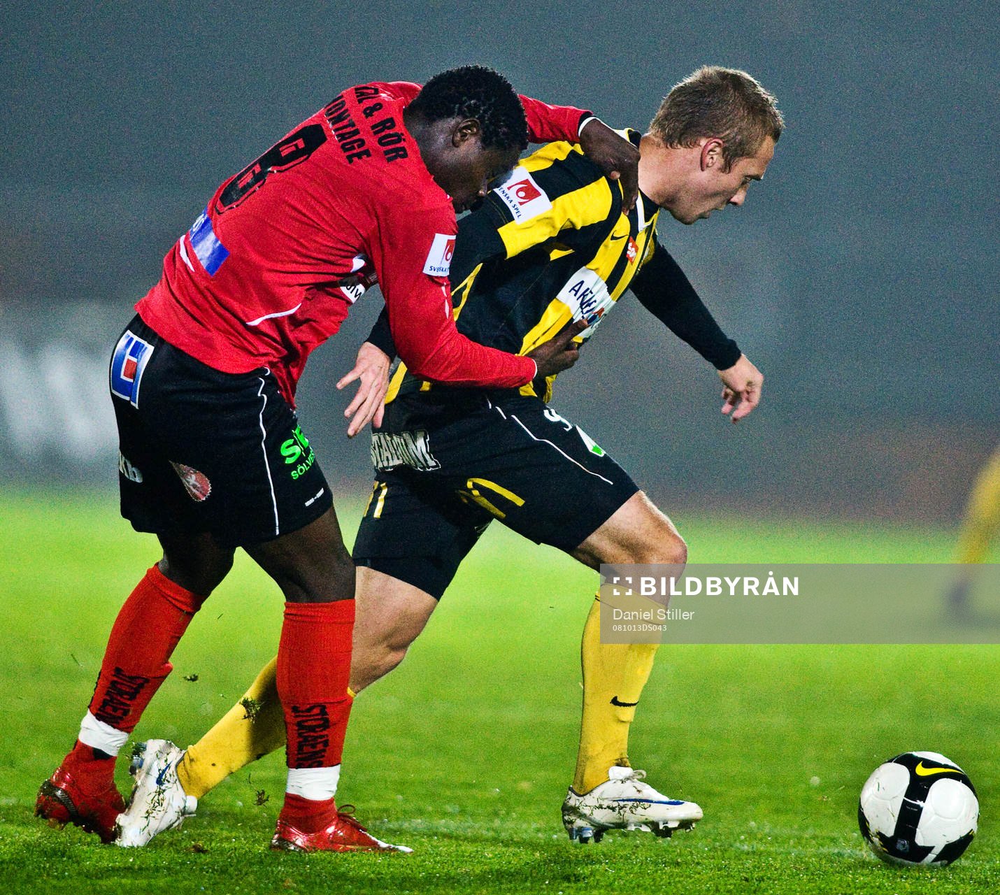 Patrick Osiako, Mjällby. Daniel Larsson, Häcken