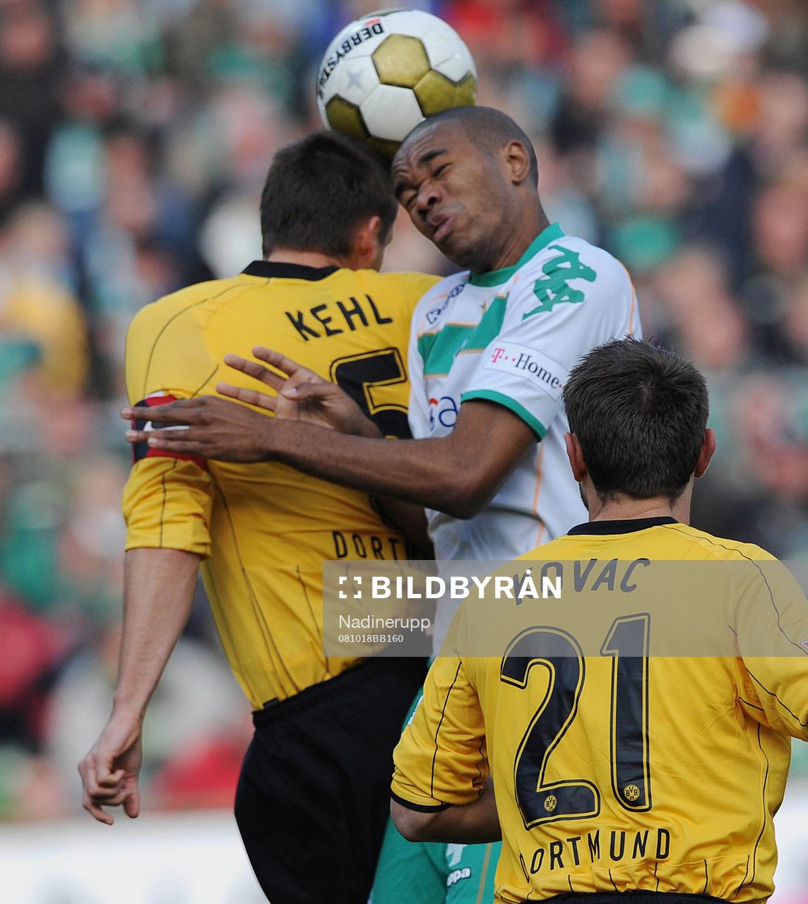 Sebastian Kehl, Naldo, Robert Kovac. Nickduell.
